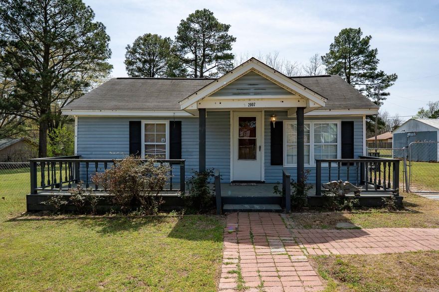 Discover the potential of this charming 1,596 square foot, single-story home located at 2007 Robert E Lee Street in Malvern, Arkansas. Built in 1960 and remodeled in 2000, this residence offers three bedrooms and two and a half bathrooms, all set on a generous 0.52-acre lot. The combination of original hardwood and laminate flooring adds character throughout the home. While the kitchen features functional formica countertops and white appliances, it presents an excellent opportunity for customization to suit your personal style for either an investment property or permanent residence. Call us today to see if this home is the right one for you!