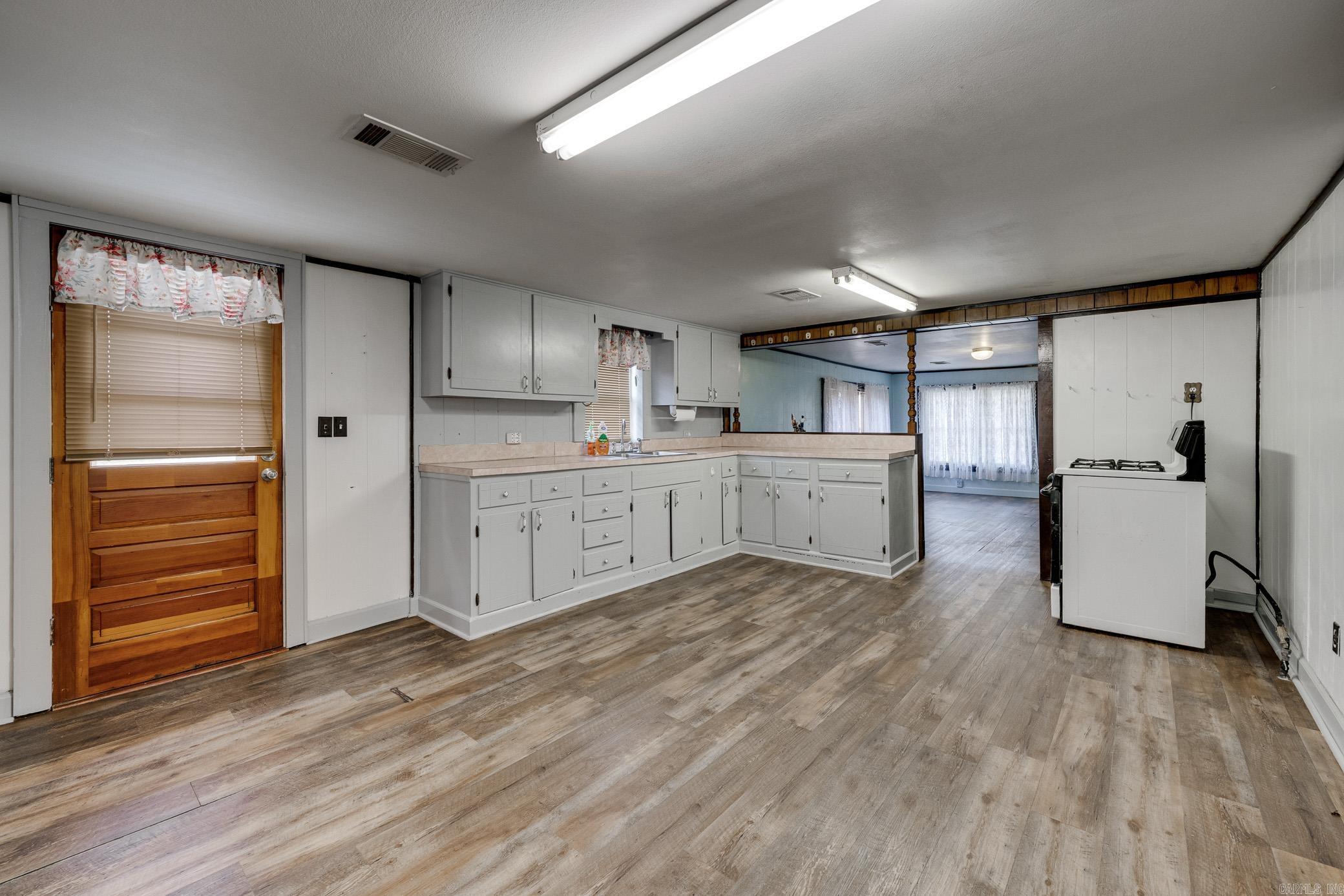 LEIPER HEIGHTS ADDITION - Residential