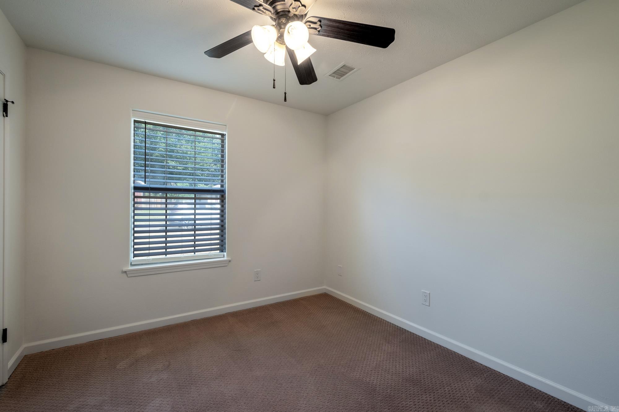 Fox Run II - Residential Lease