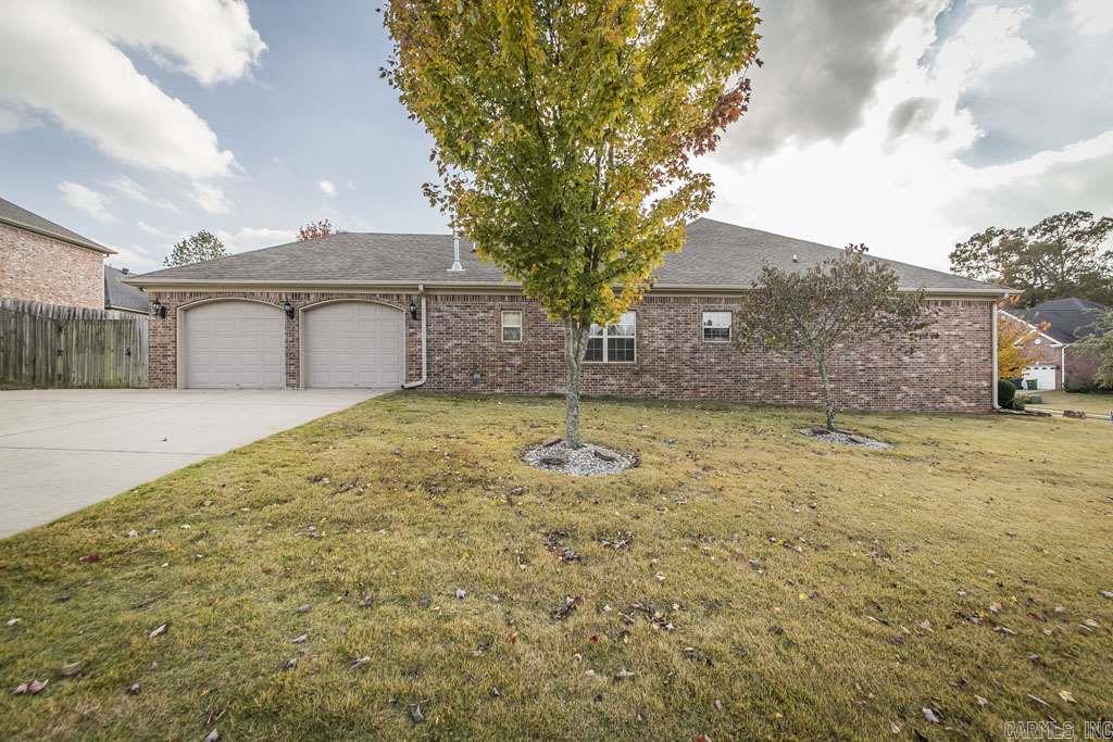 CAPITOL LAKES ESTATES - Residential