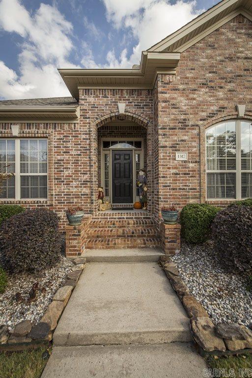 CAPITOL LAKES ESTATES - Residential