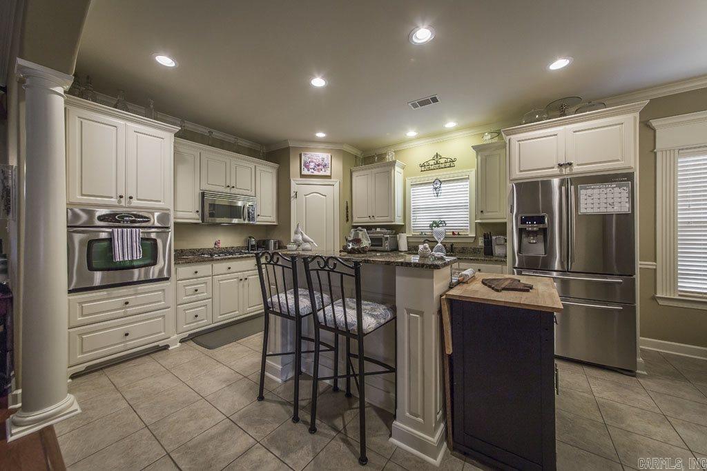 CAPITOL LAKES ESTATES - Residential