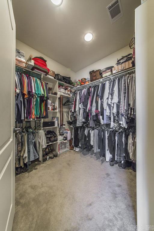 CAPITOL LAKES ESTATES - Residential