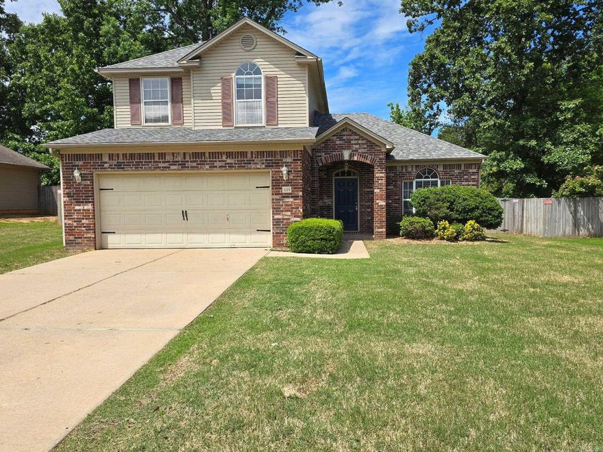 3215 Shelby Drive in Benton, AR is a charming 3-bedroom, 2.5-bath home that blends character with practical layout. The living area features a fireplace, creating a warm focal point, while the fenced yard offers privacy and secure outdoor space. Thoughtfully maintained and described as super cute, this residence provides comfortable rooms and functional baths throughout. Located in Benton, the property is easy to view and presents an inviting option for those seeking a well-kept home.