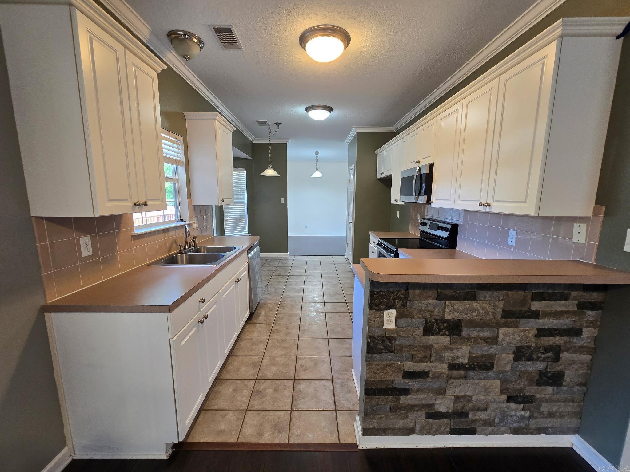 Emerald Valley - Residential Lease