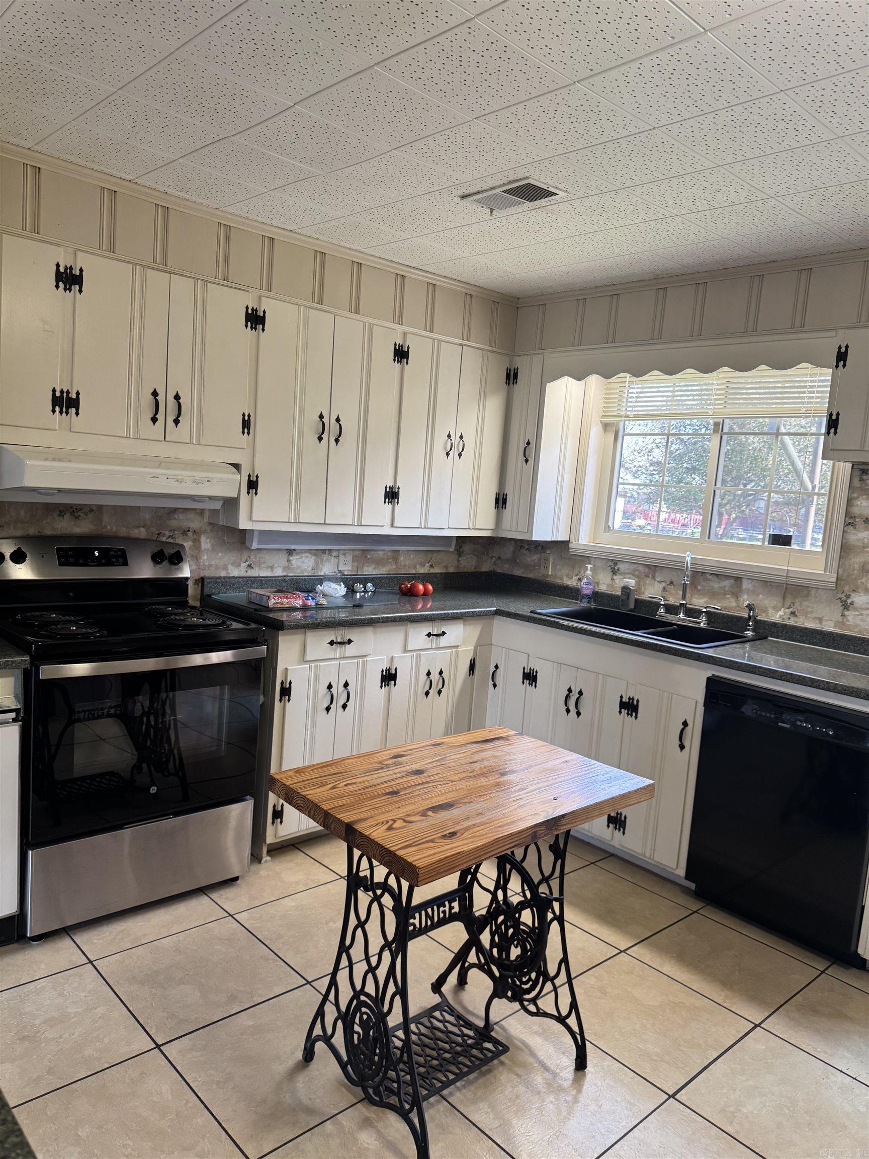 C.E. MARTIN Addition - Residential