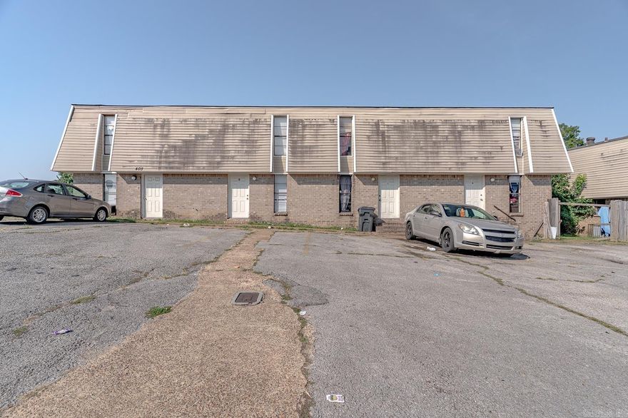 Welcome to the Multifamily Market 405 Melrose St. of Jonesboro, Arkansas of the Cedar Heights 1st Addition within the Jonesboro School District. Opportunity Knocks! This prime piece of rental property offers 4 income producing units. The exterior is wrapped in brick and vinyl, topped with 3 tab shingles, and accented by a parking lot, mature shade trees, and small patio at each unit. The interior of each unit includes 2 bedrooms, one and a half bathrooms, living room kitchen, and washer & dryer hookups. Units are currently rented at $650 per month. Conveniently located near Arkansas State University and local retail and dining establishments. Call today to schedule your tour and make an investment in tomorrow.