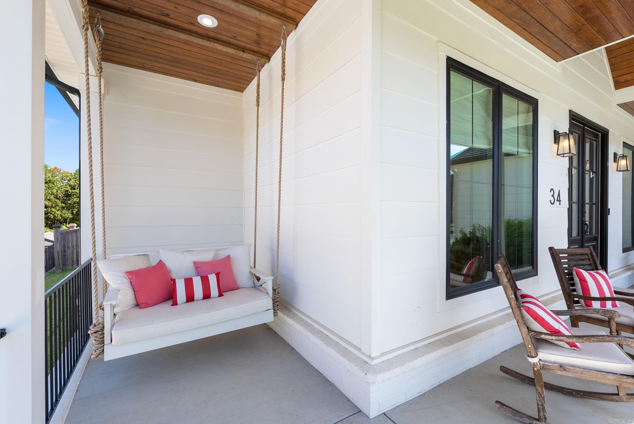 CHENAL VALLEY "FALSTONE COURT" - Residential