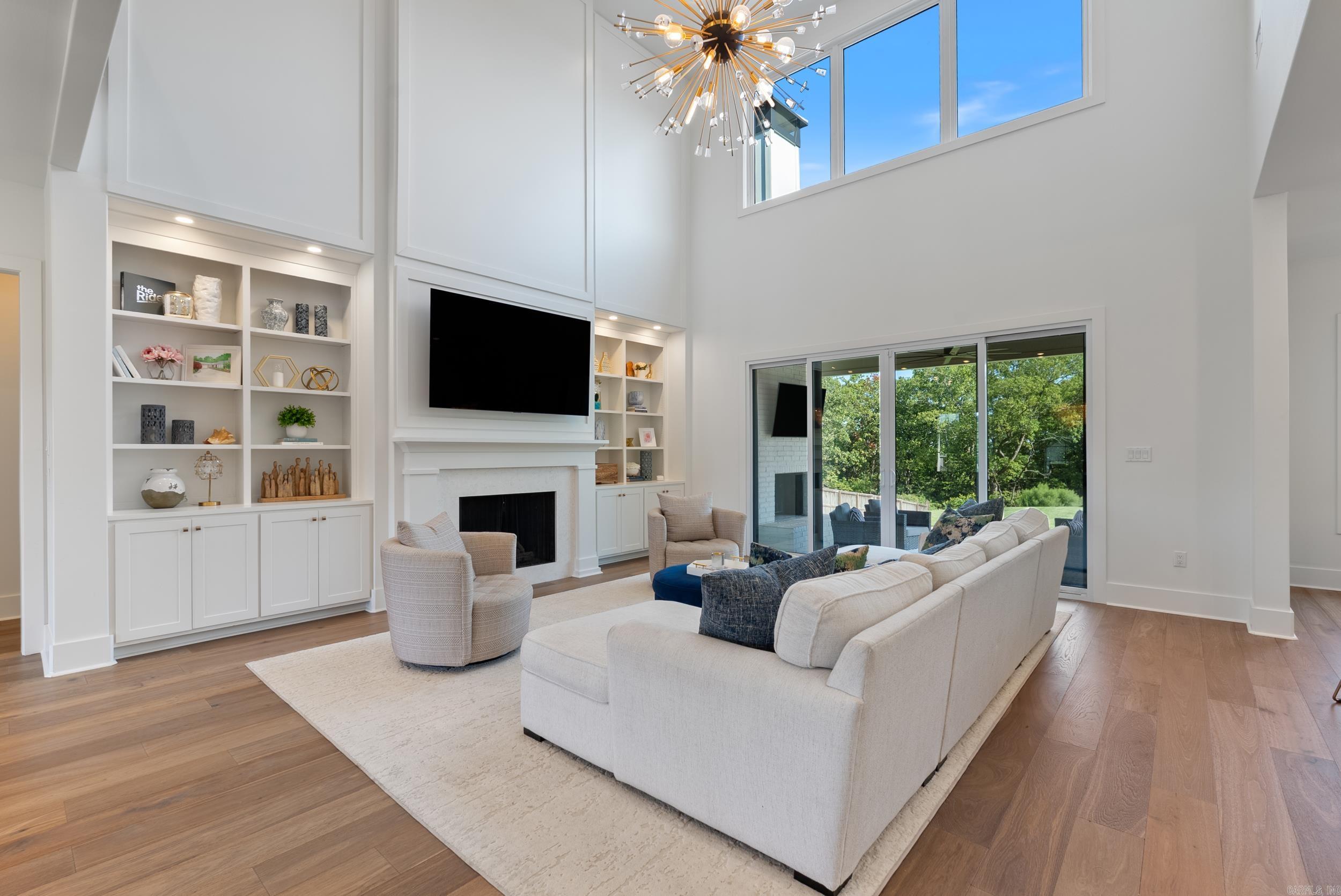 CHENAL VALLEY "FALSTONE COURT" - Residential