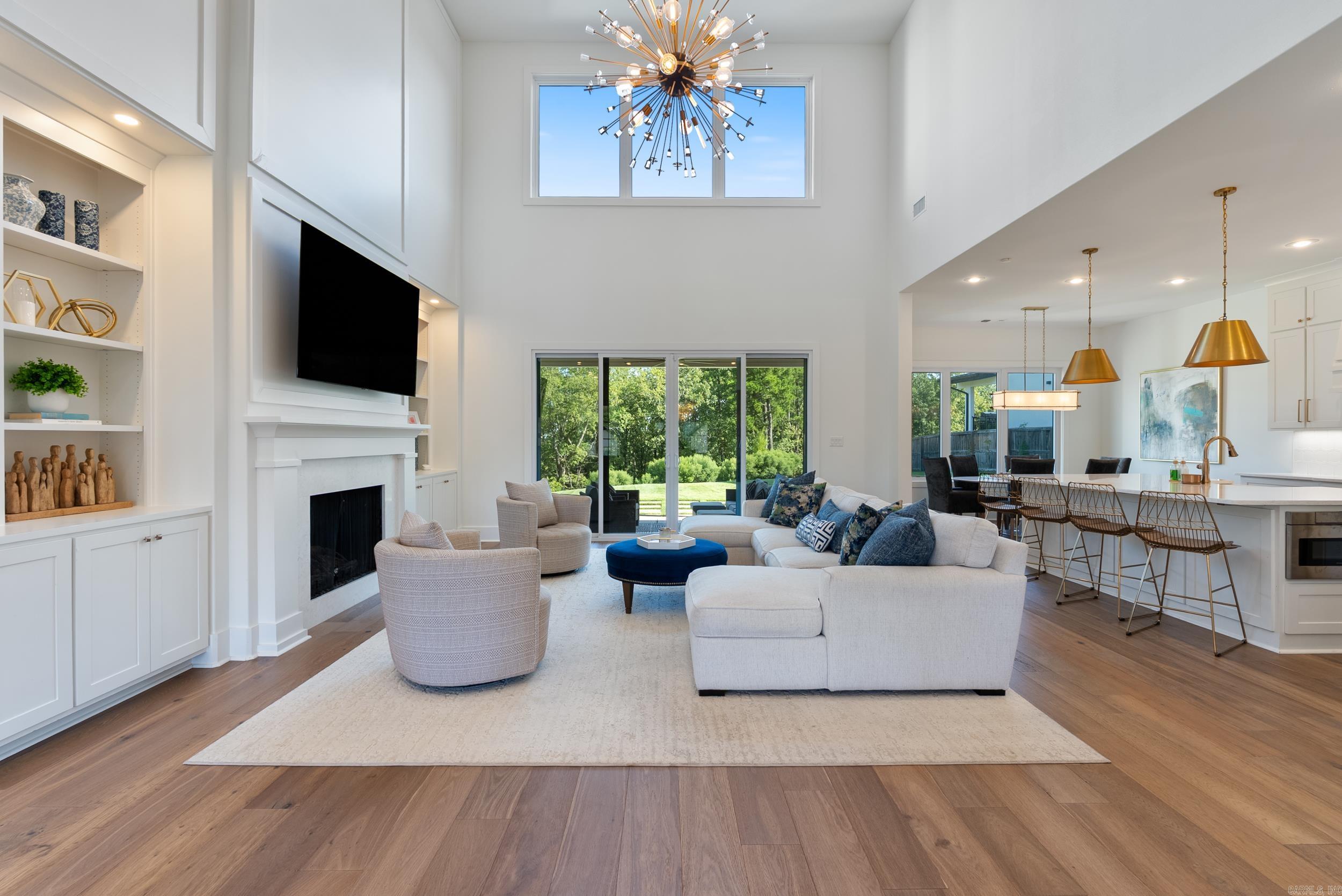 CHENAL VALLEY "FALSTONE COURT" - Residential