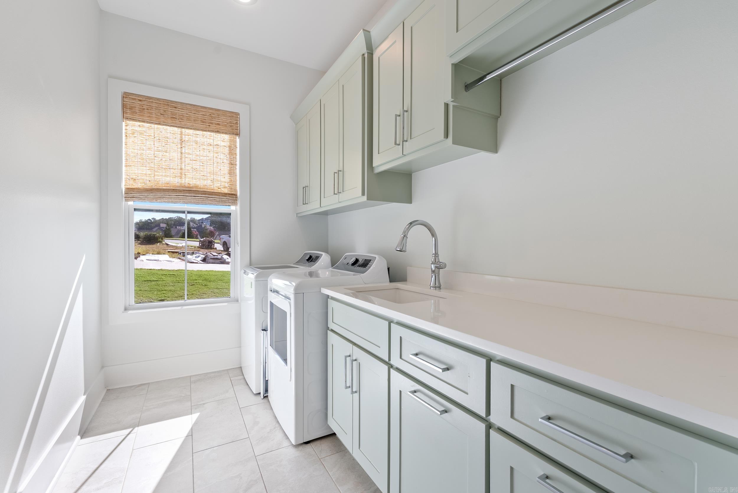 CHENAL VALLEY "FALSTONE COURT" - Residential