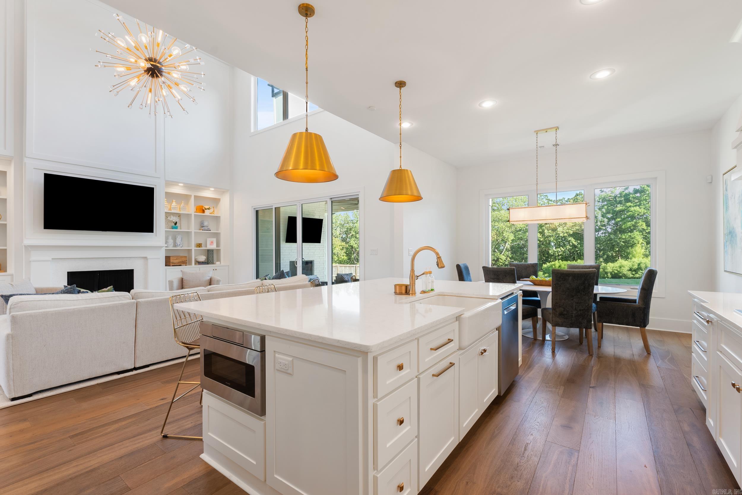 CHENAL VALLEY "FALSTONE COURT" - Residential