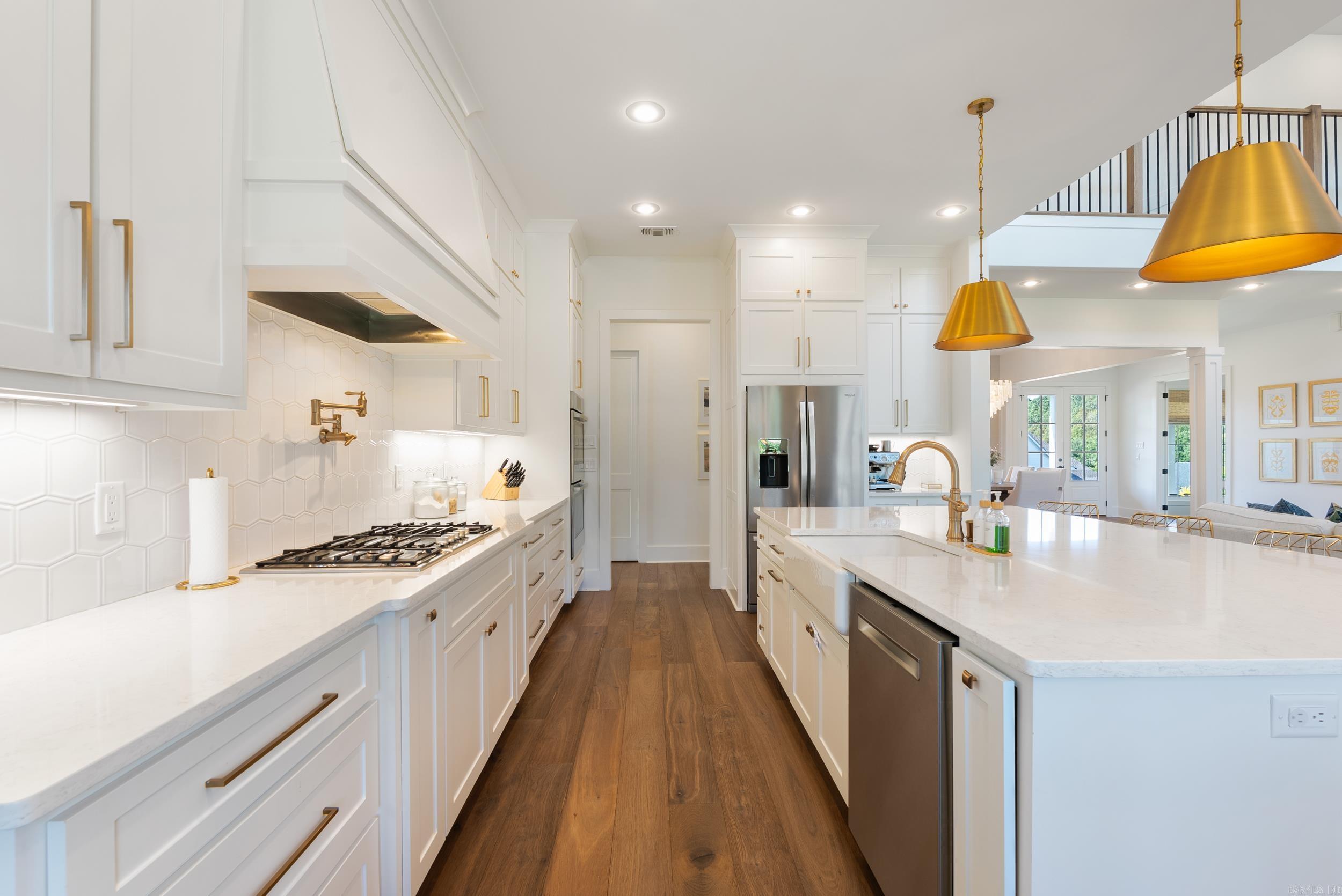 CHENAL VALLEY "FALSTONE COURT" - Residential