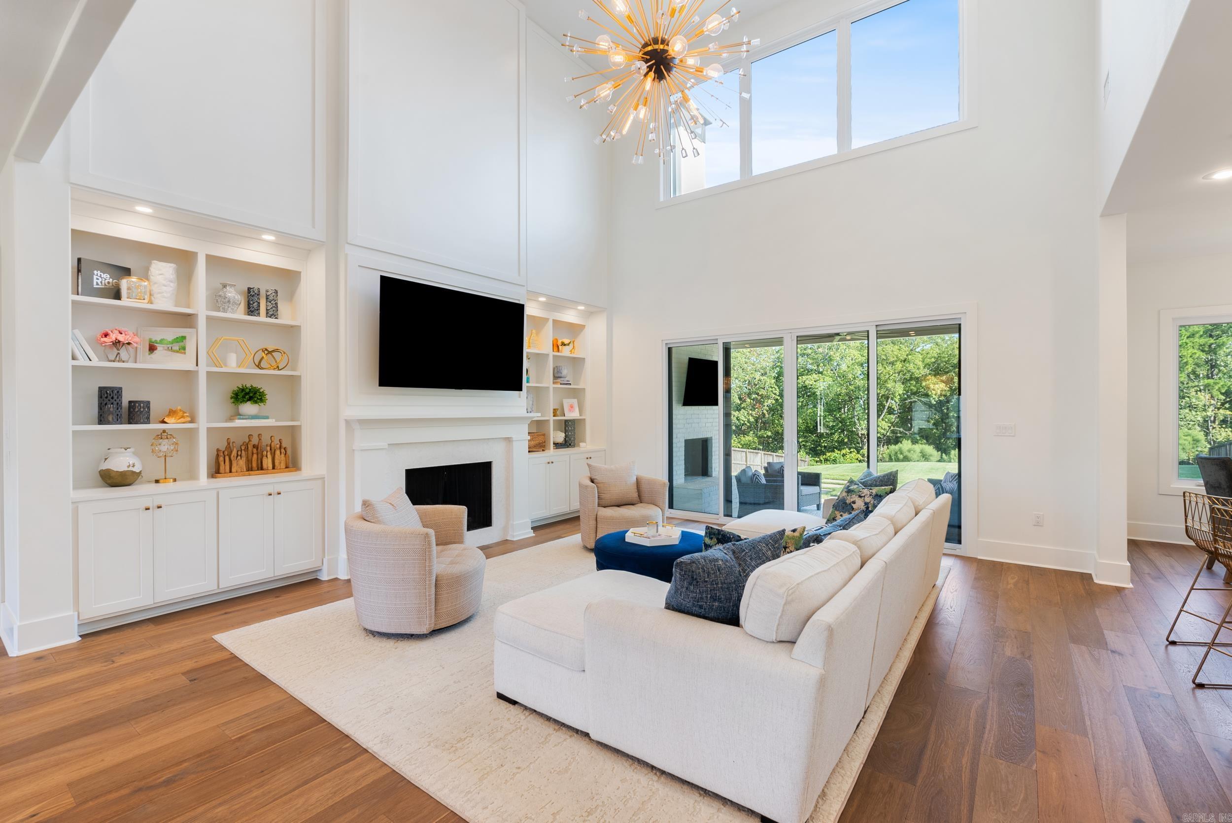 CHENAL VALLEY "FALSTONE COURT" - Residential