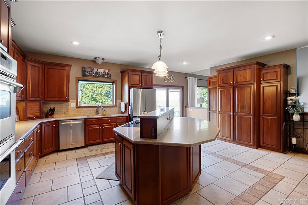 EAGLE RIDGE I - Residential