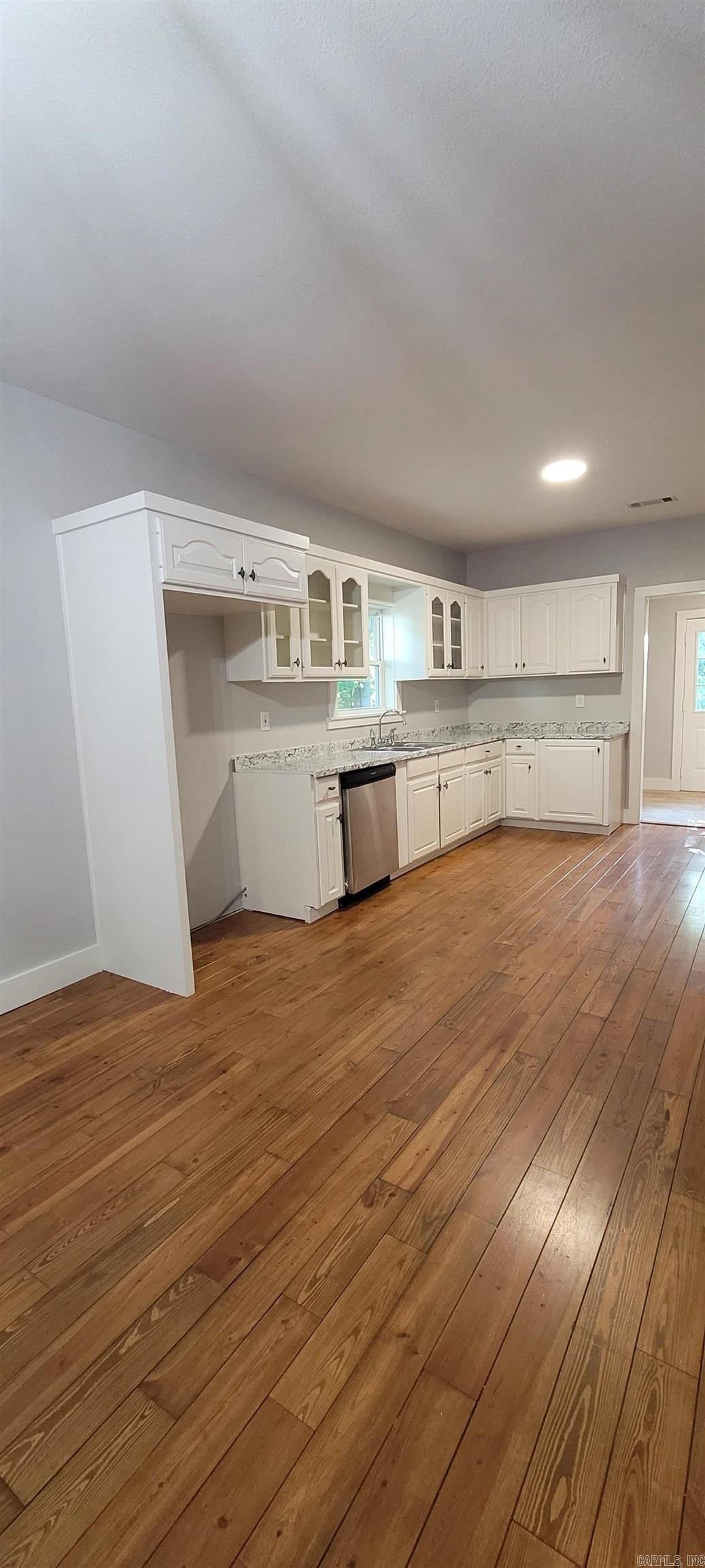 CLIFTONS ADDN - Residential