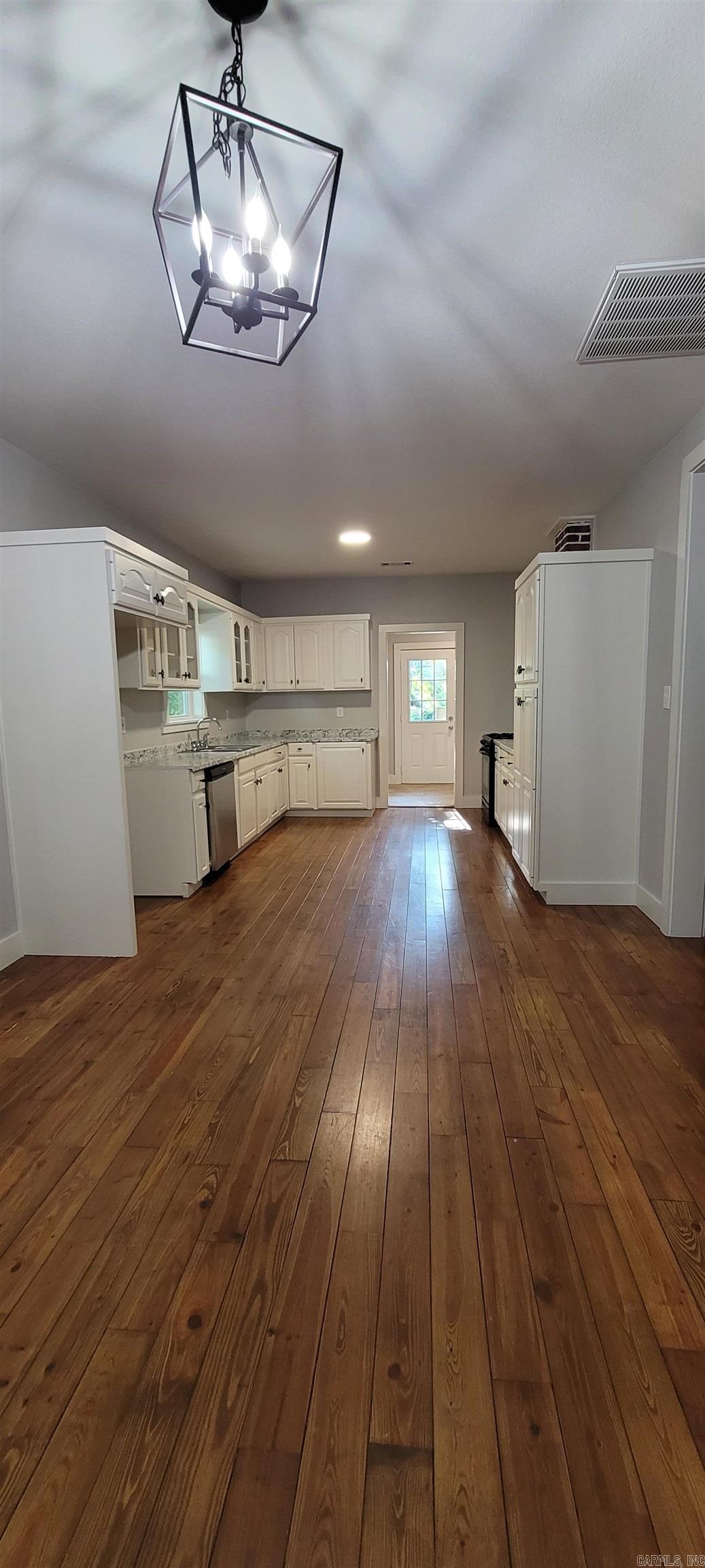 CLIFTONS ADDN - Residential