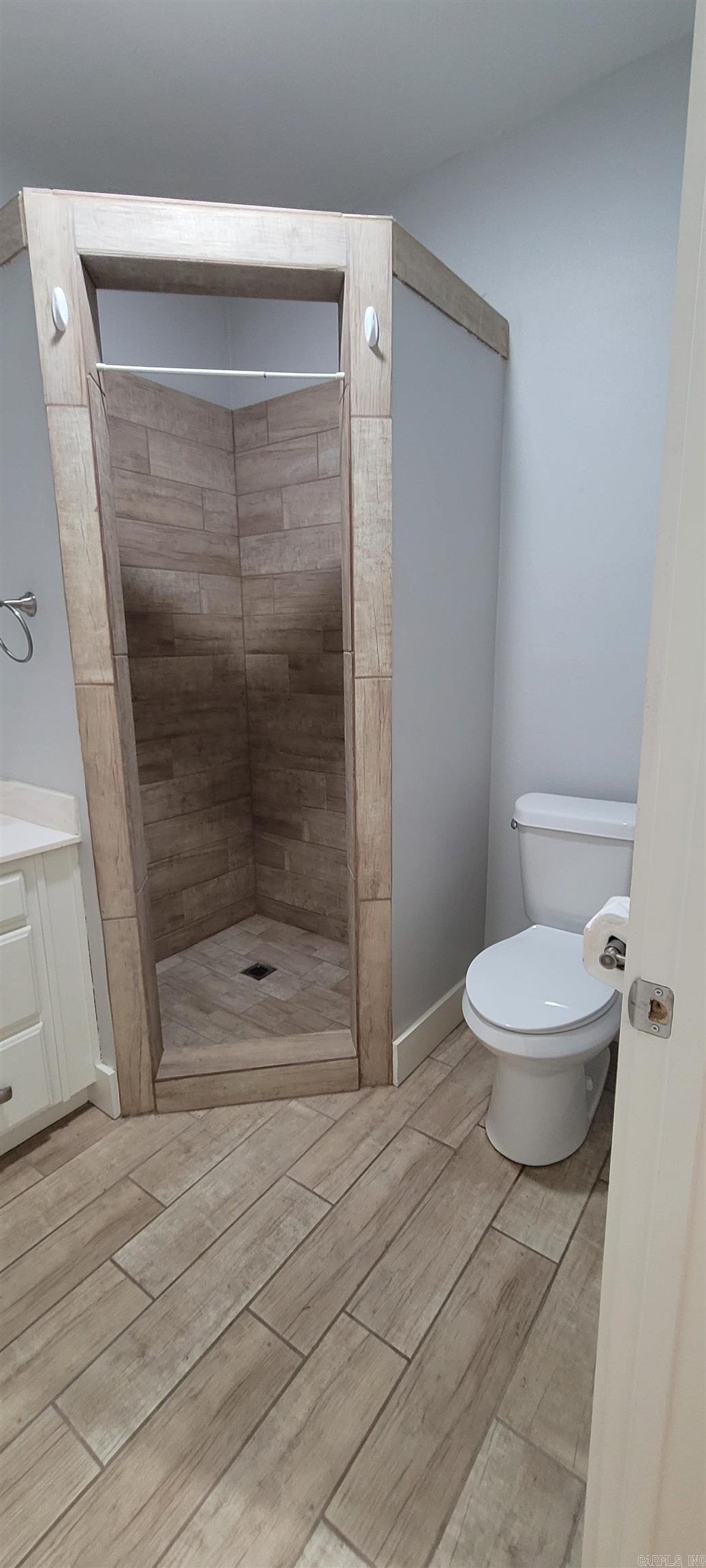 CLIFTONS ADDN - Residential