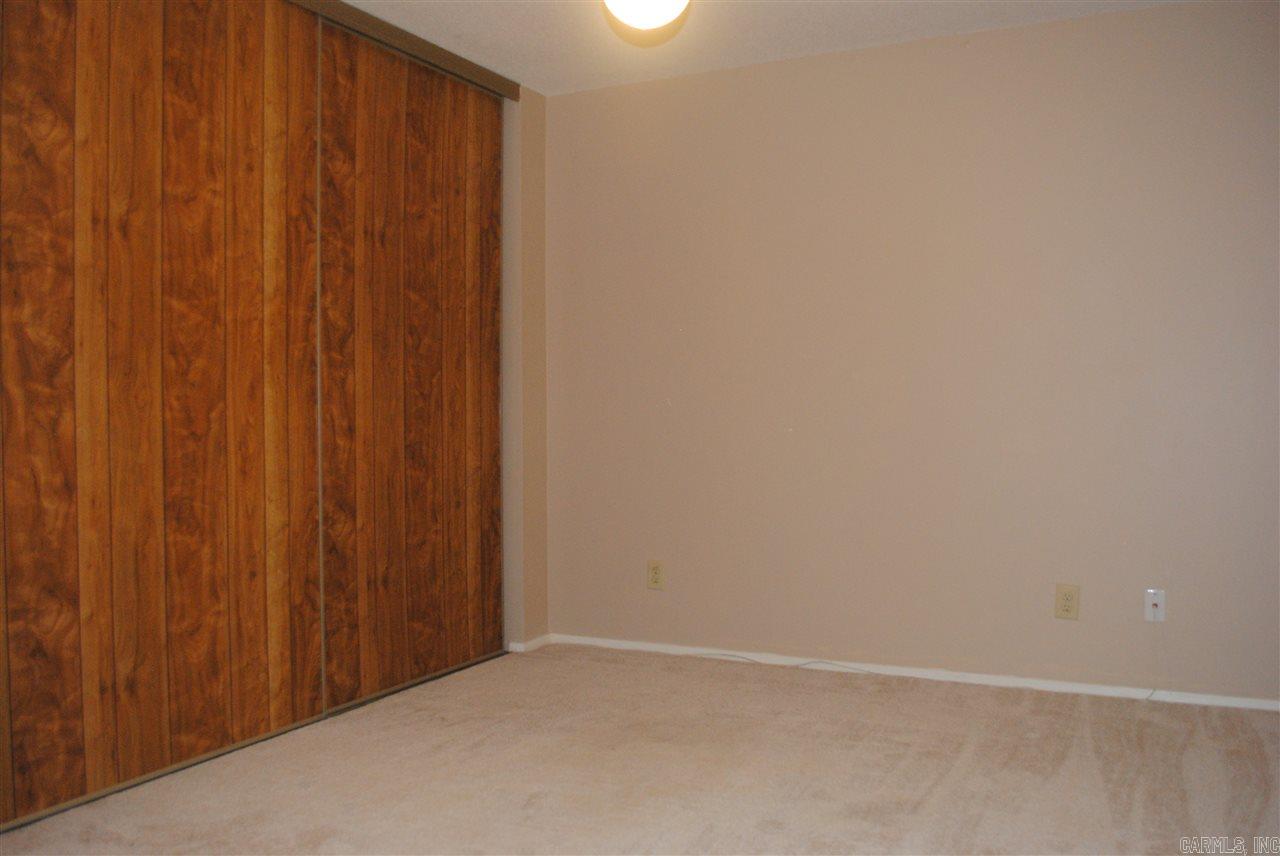 Shadow Oaks - Residential Lease