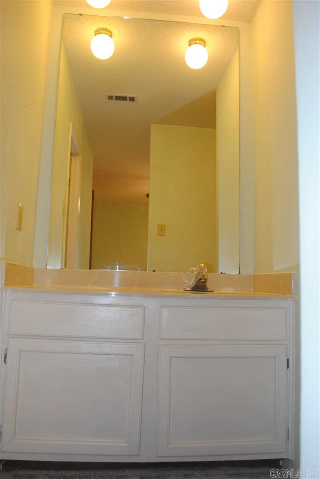 Shadow Oaks - Residential Lease