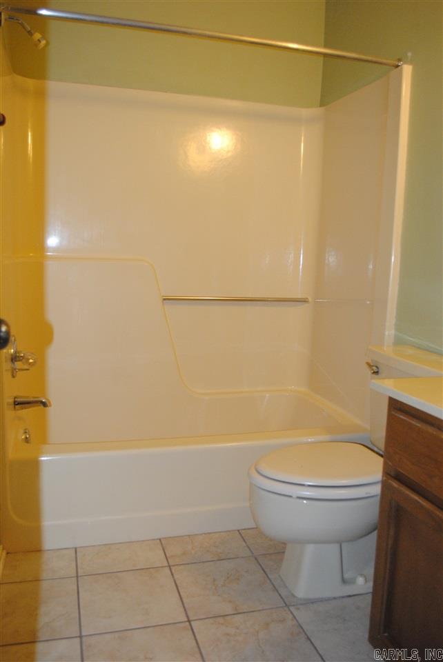 Shadow Oaks - Residential Lease