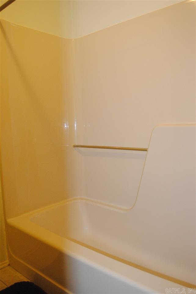 Shadow Oaks - Residential Lease