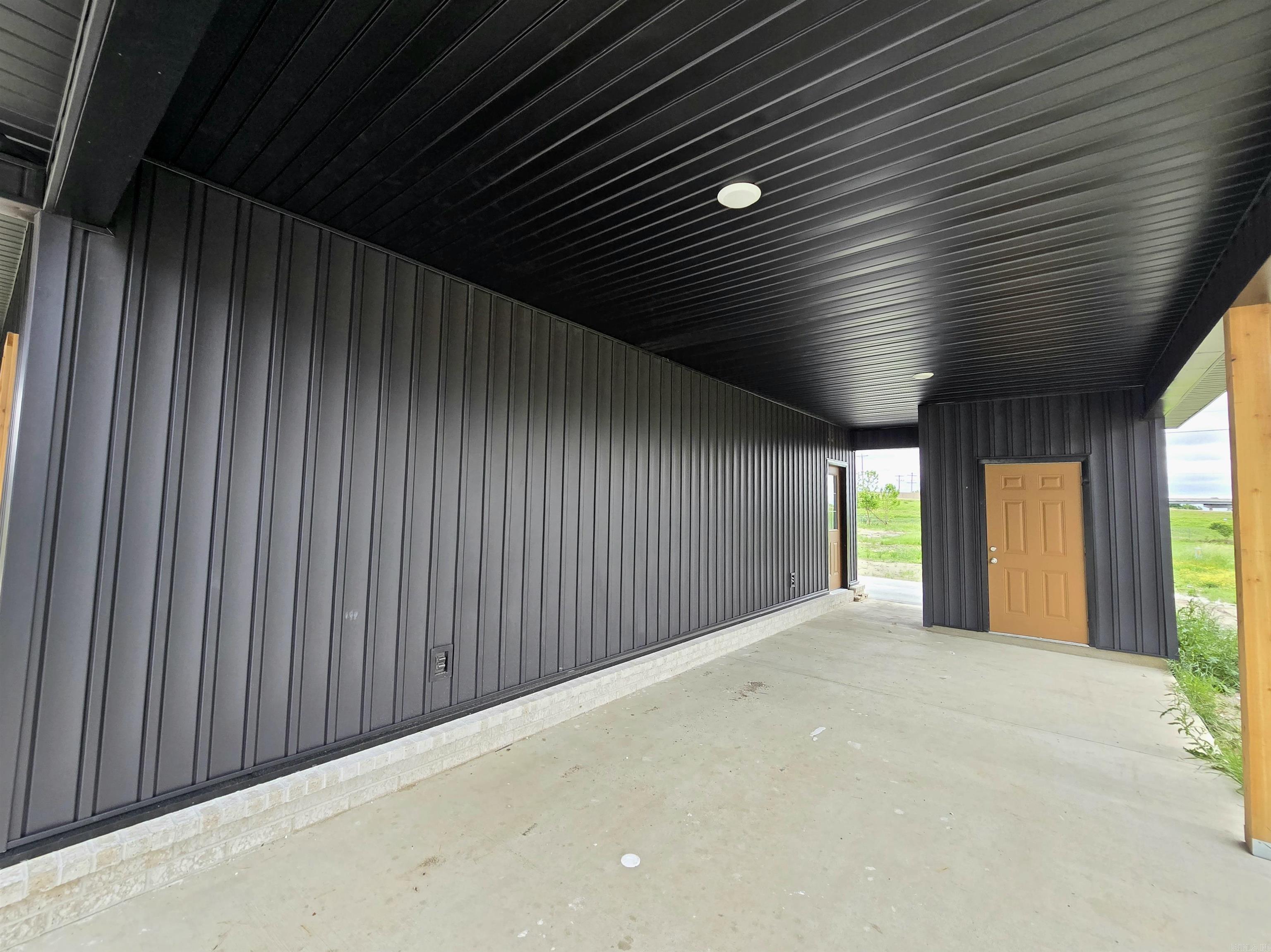KOHN BRAY - Residential