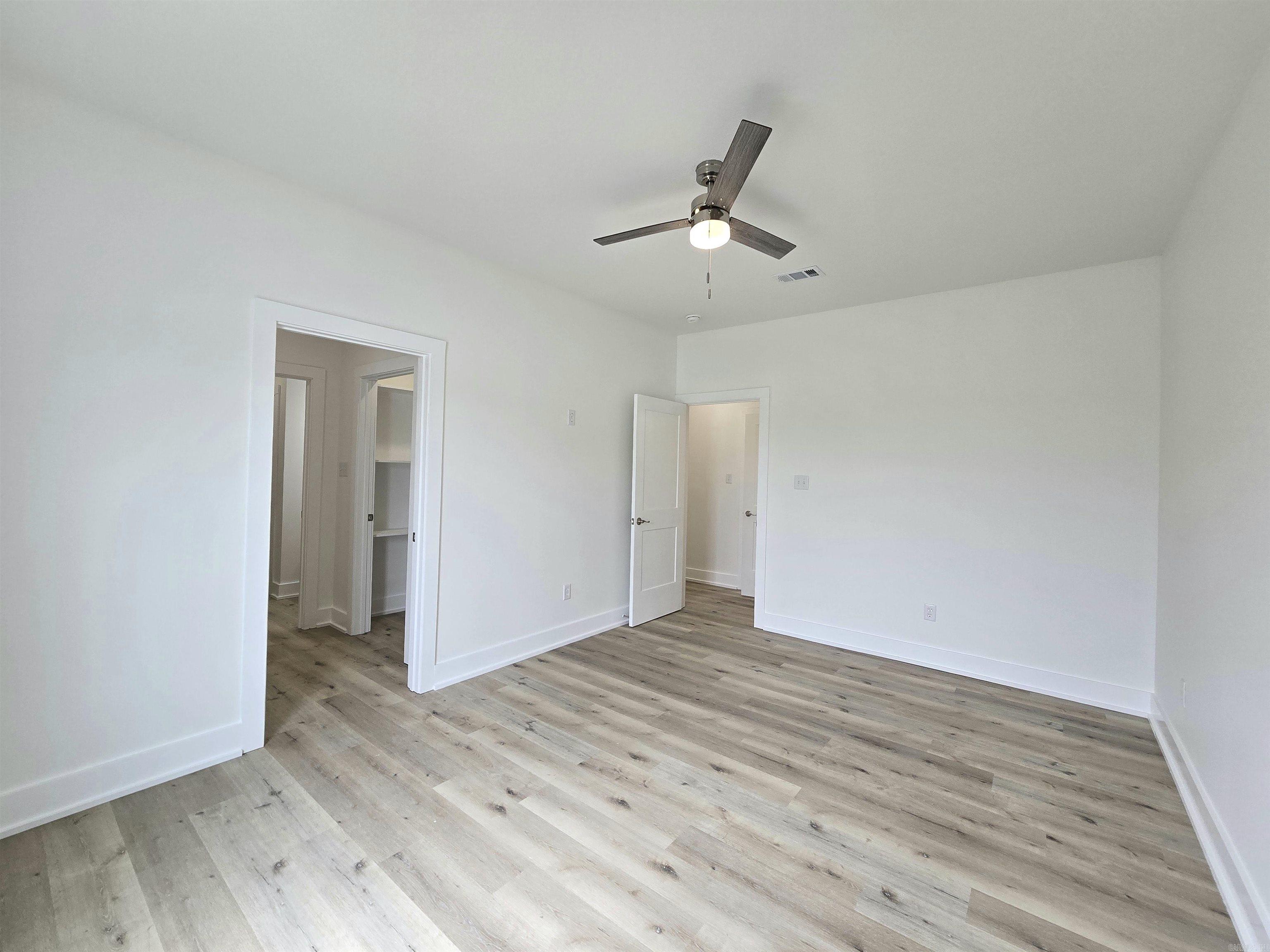 KOHN BRAY - Residential