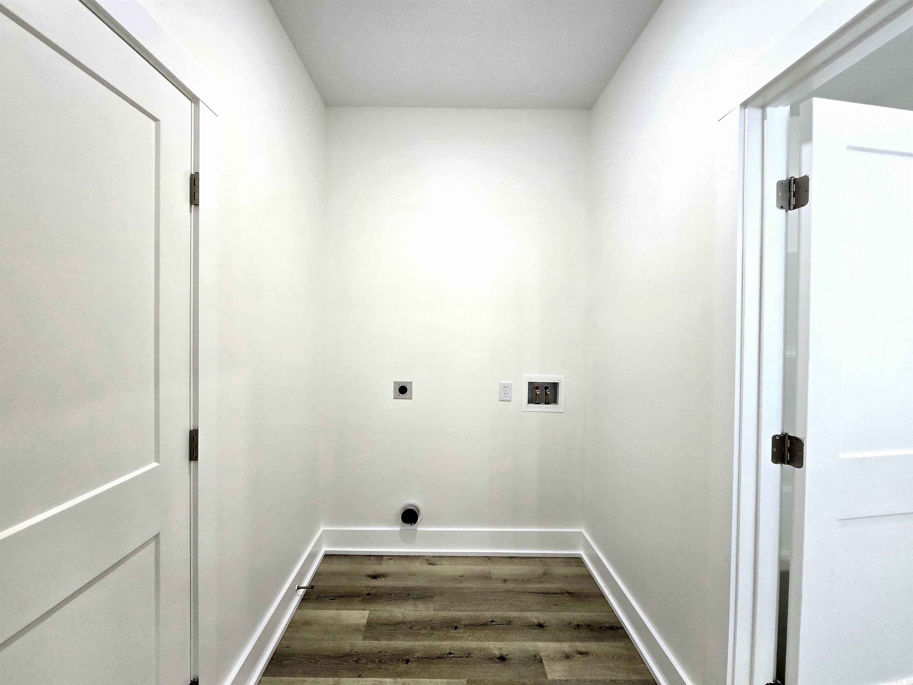 KOHN BRAY - Residential