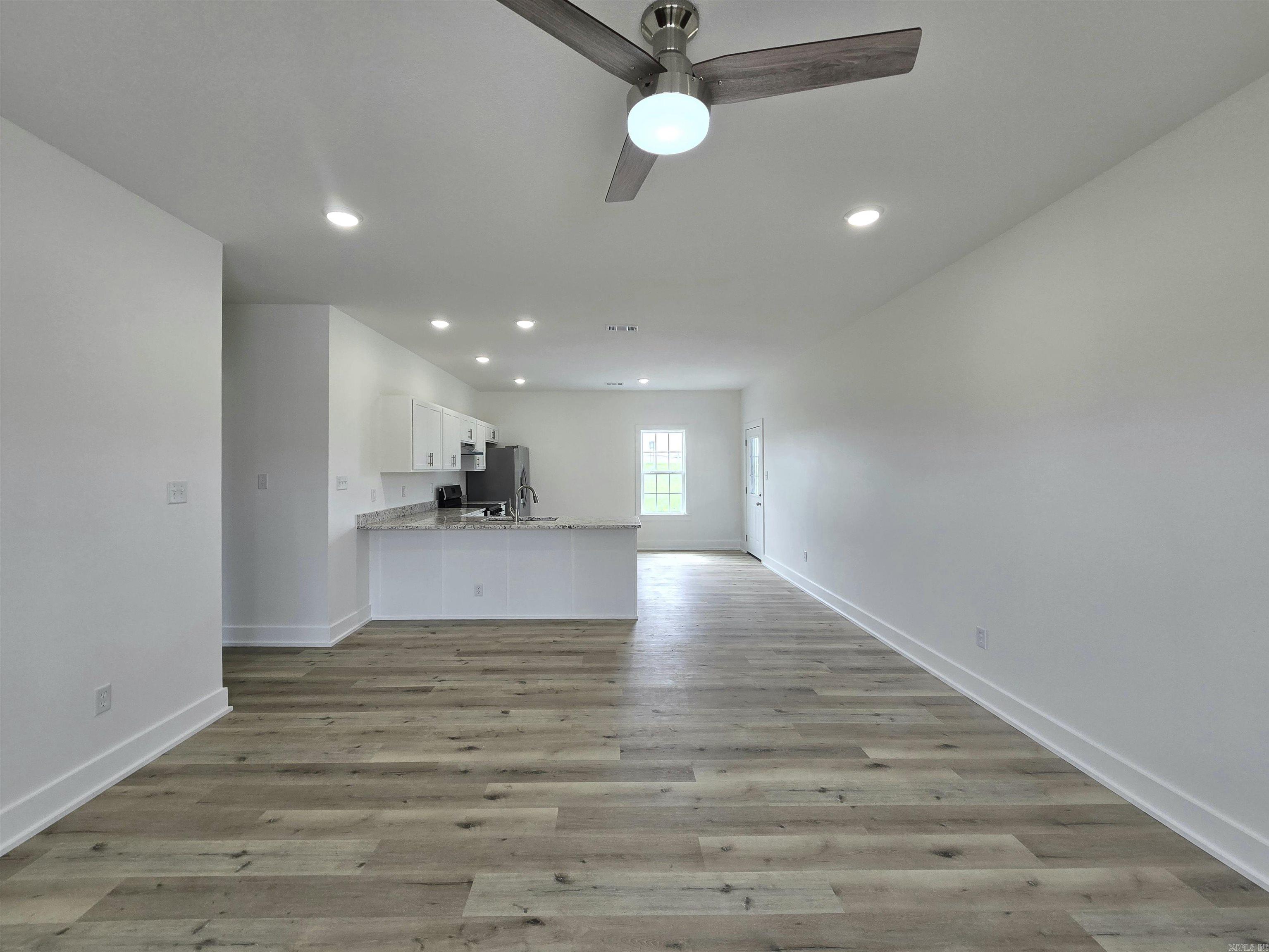 KOHN BRAY - Residential