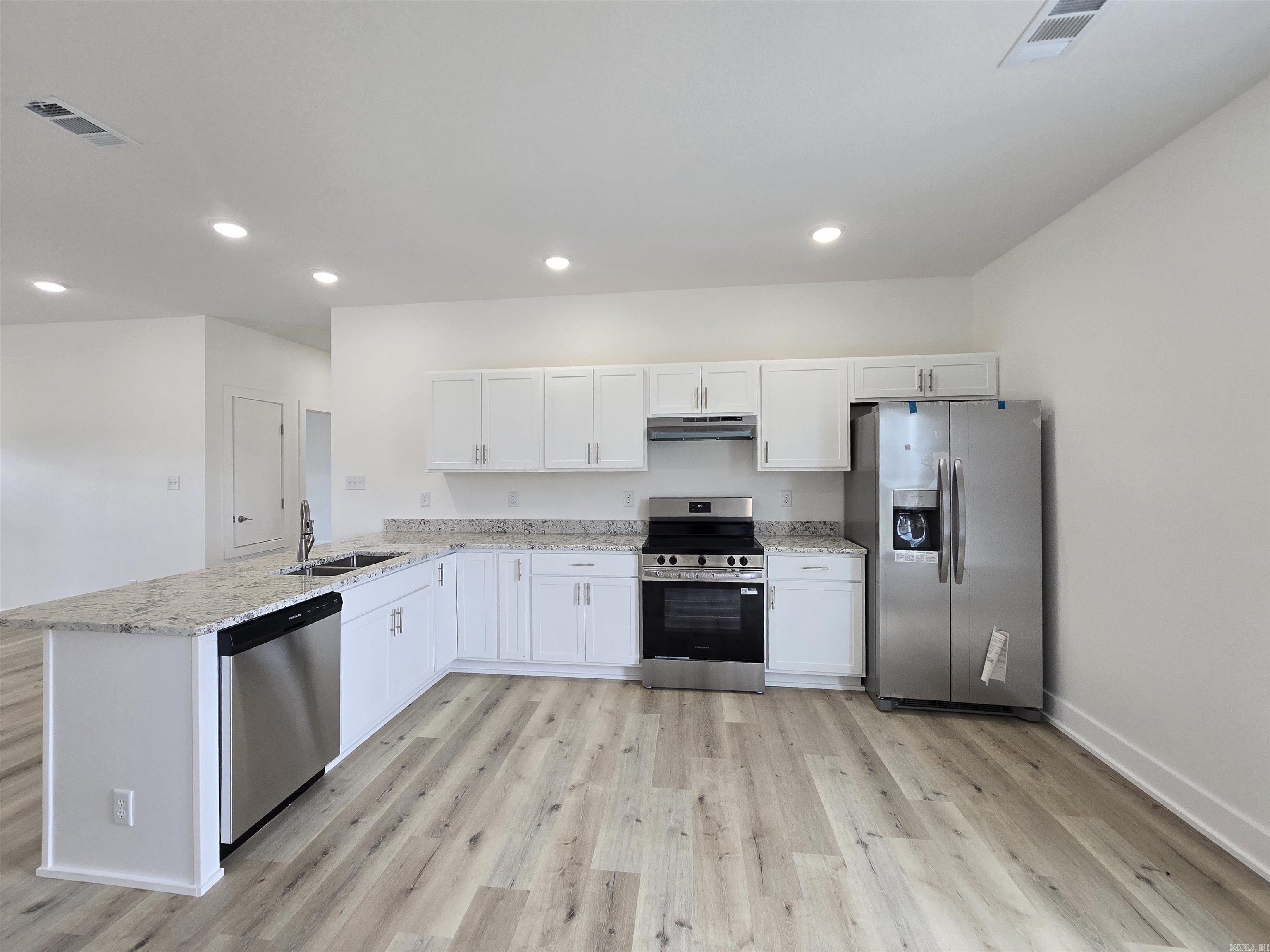 KOHN BRAY - Residential