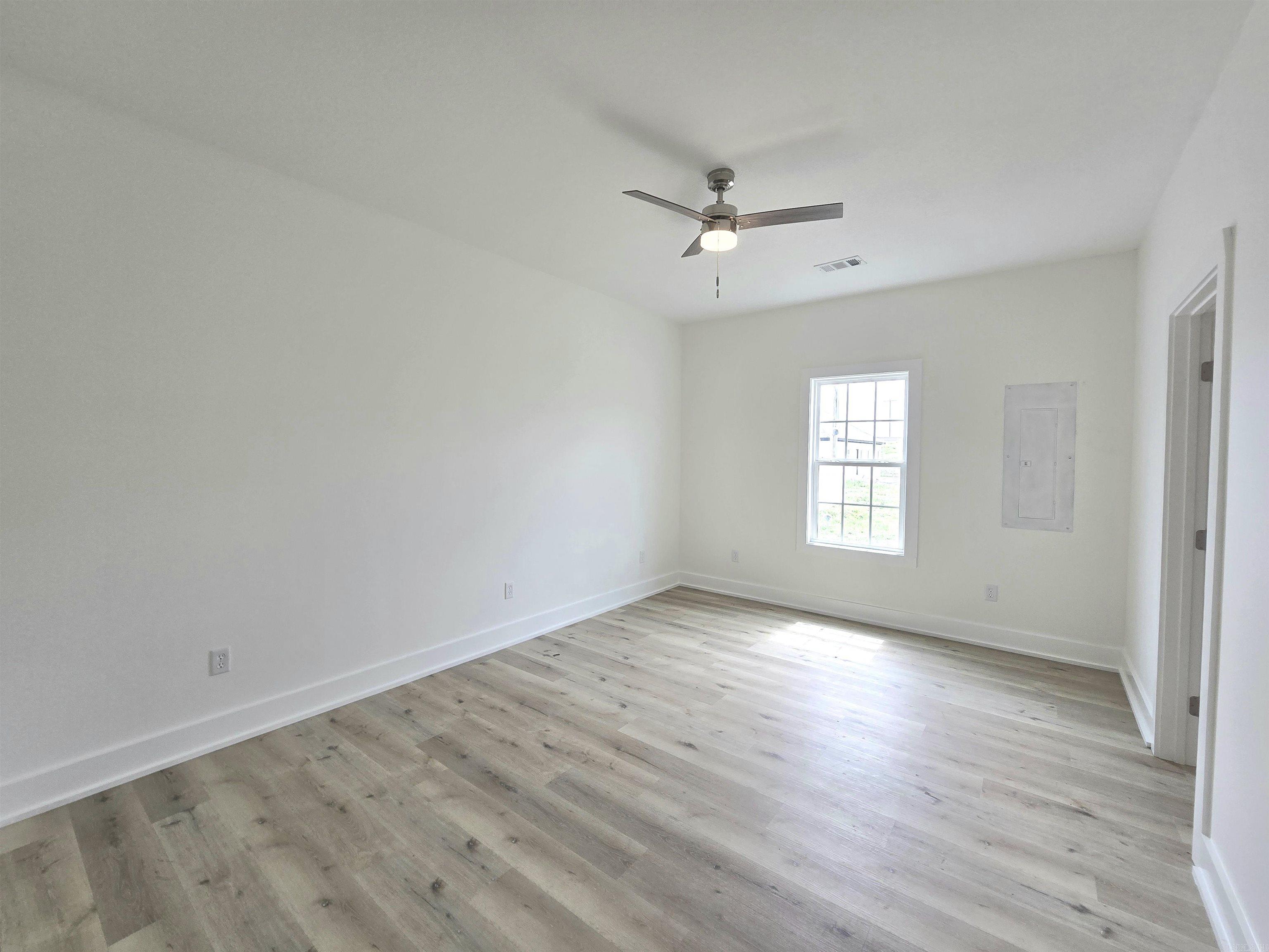 KOHN BRAY - Residential