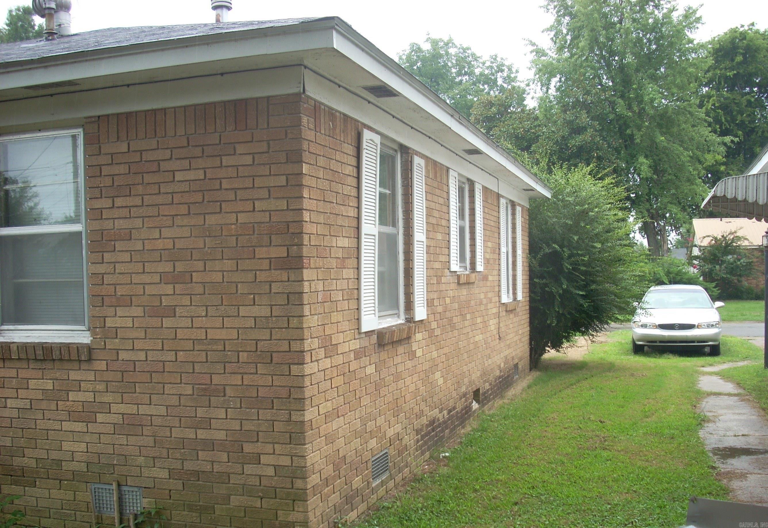 JUDE'S CROSSING - Residential