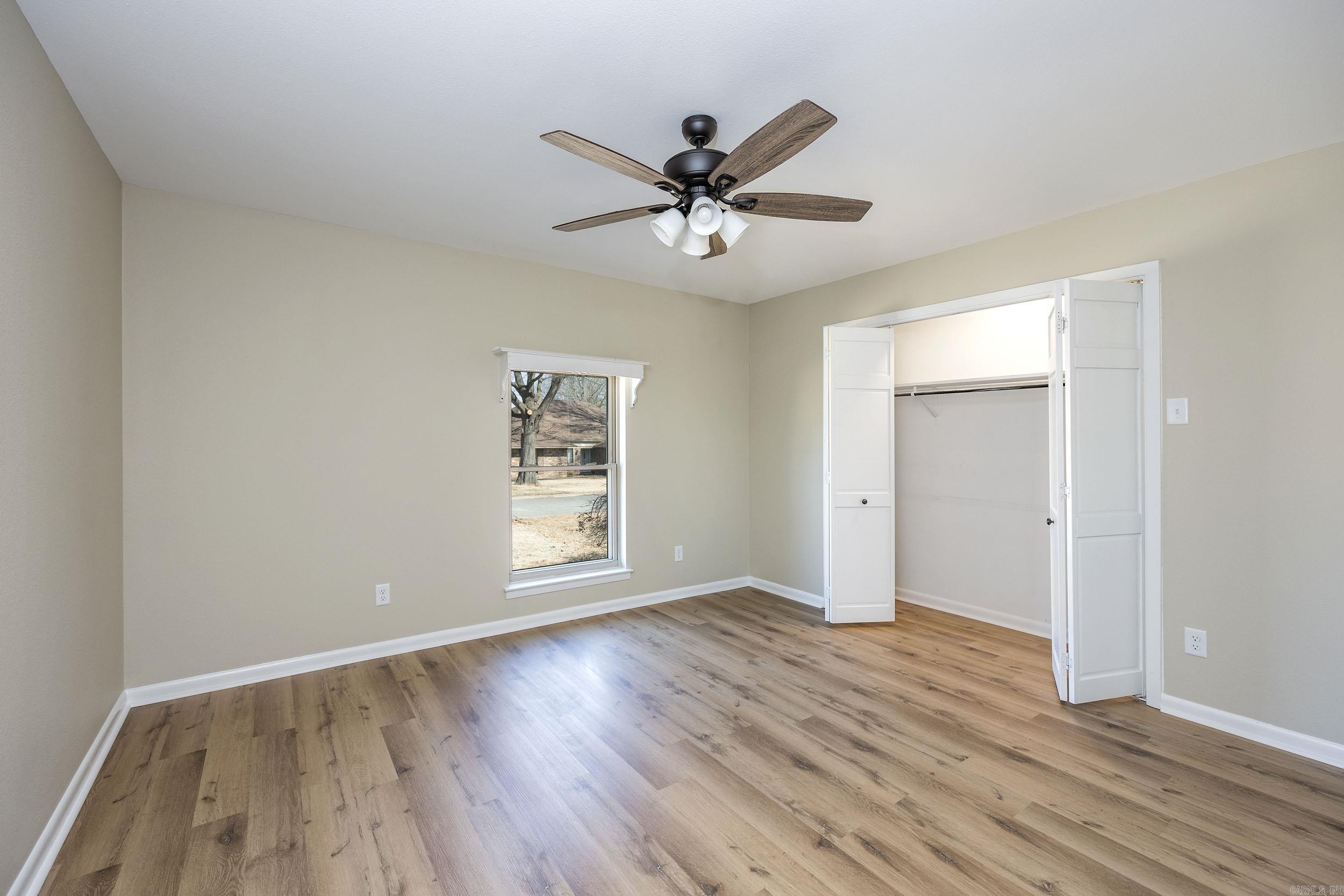 FOXWOOD J - Residential