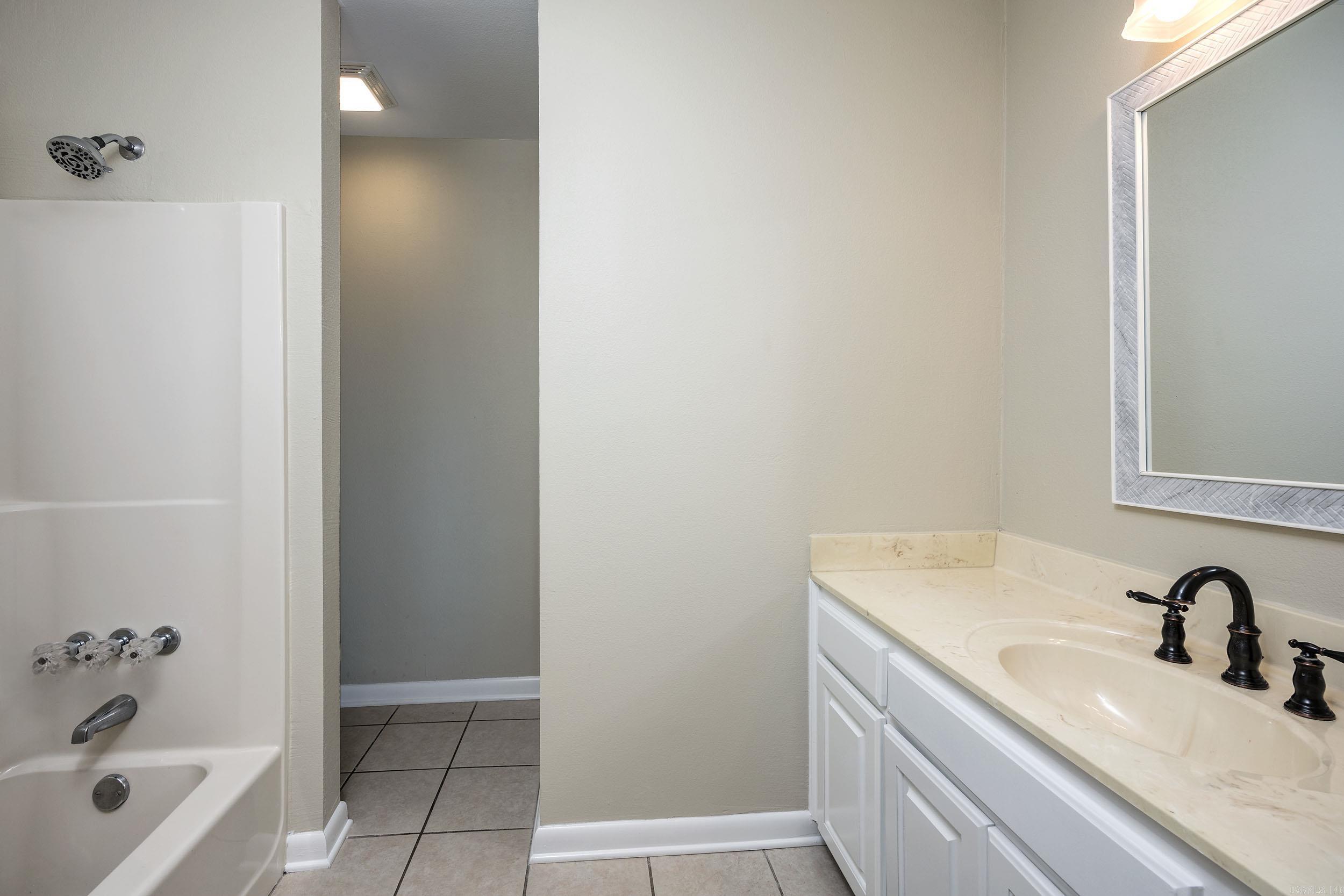 FOXWOOD J - Residential