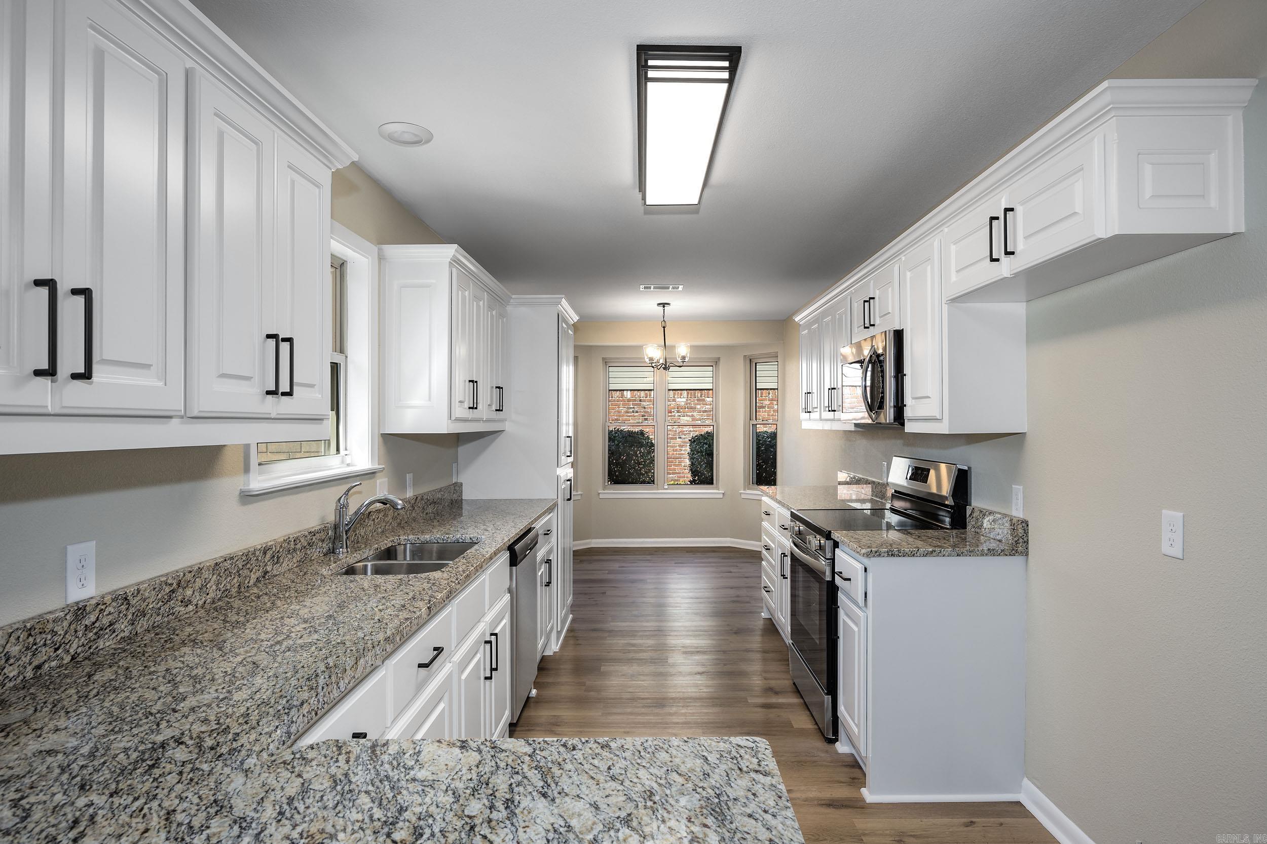 FOXWOOD J - Residential