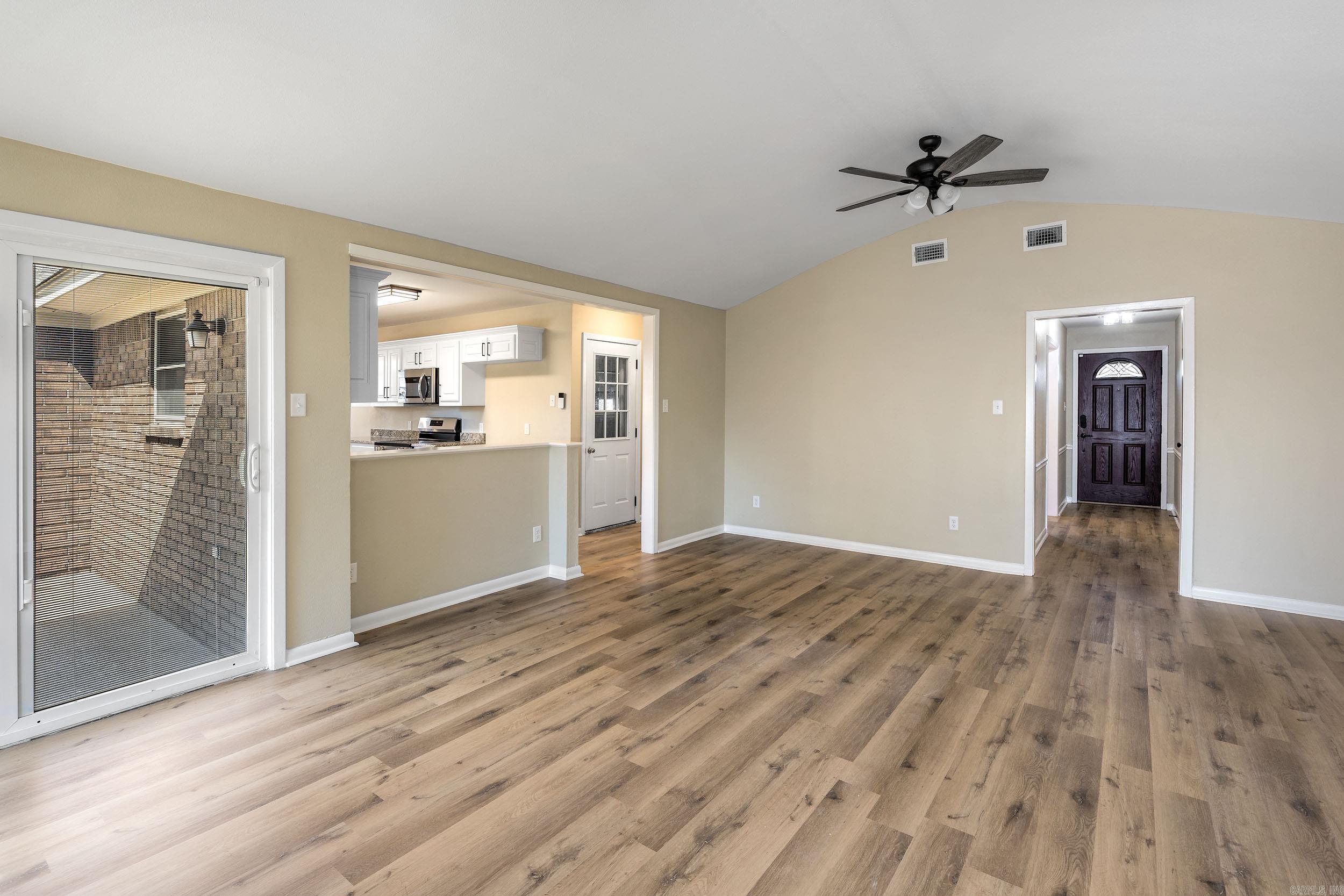 FOXWOOD J - Residential