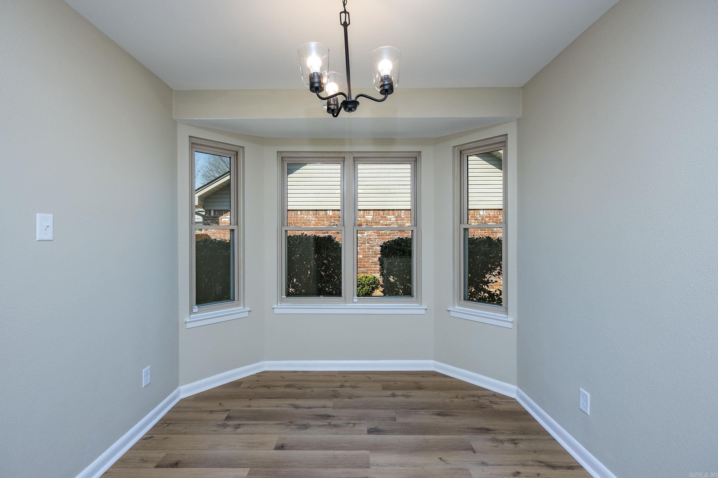 FOXWOOD J - Residential