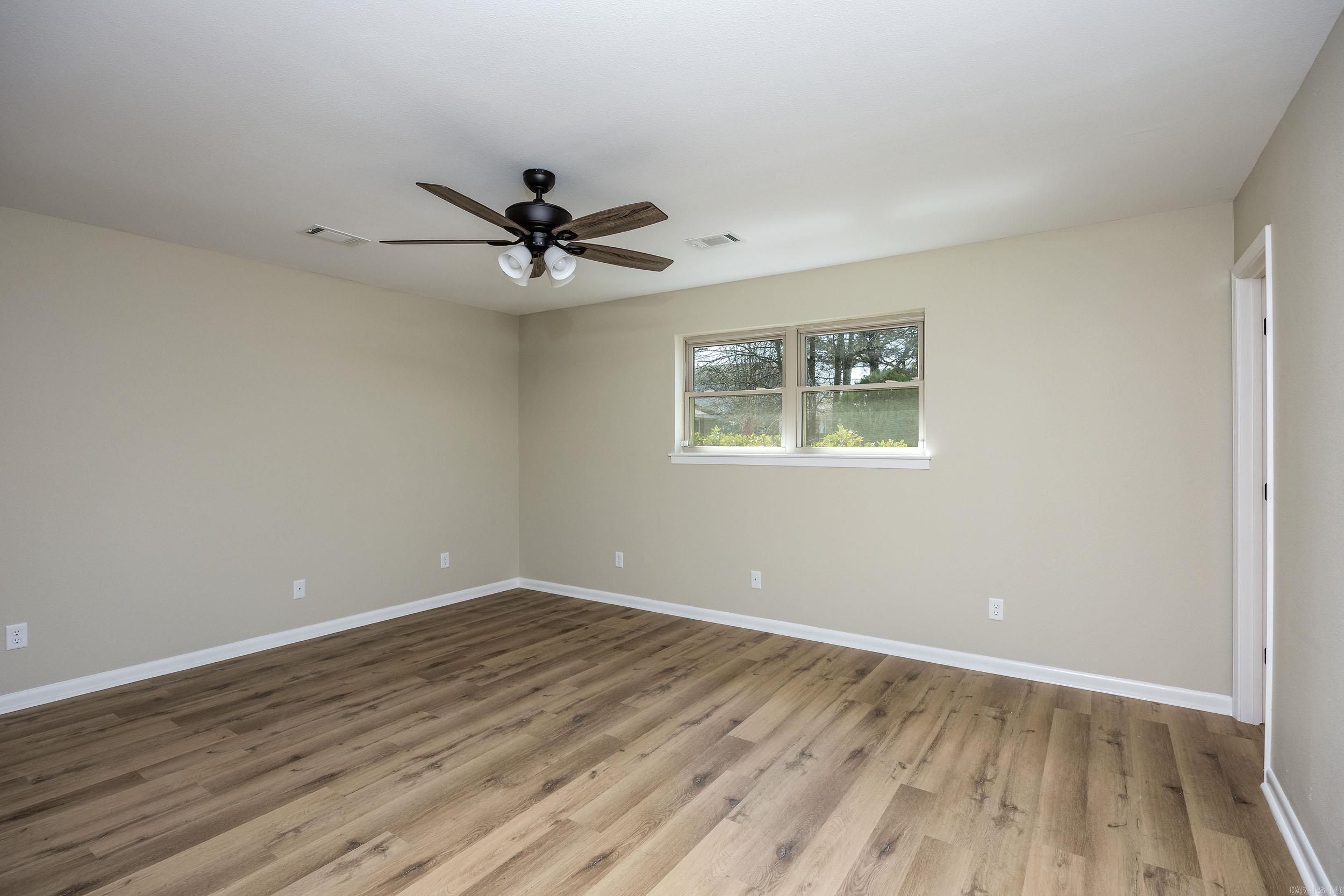 FOXWOOD J - Residential