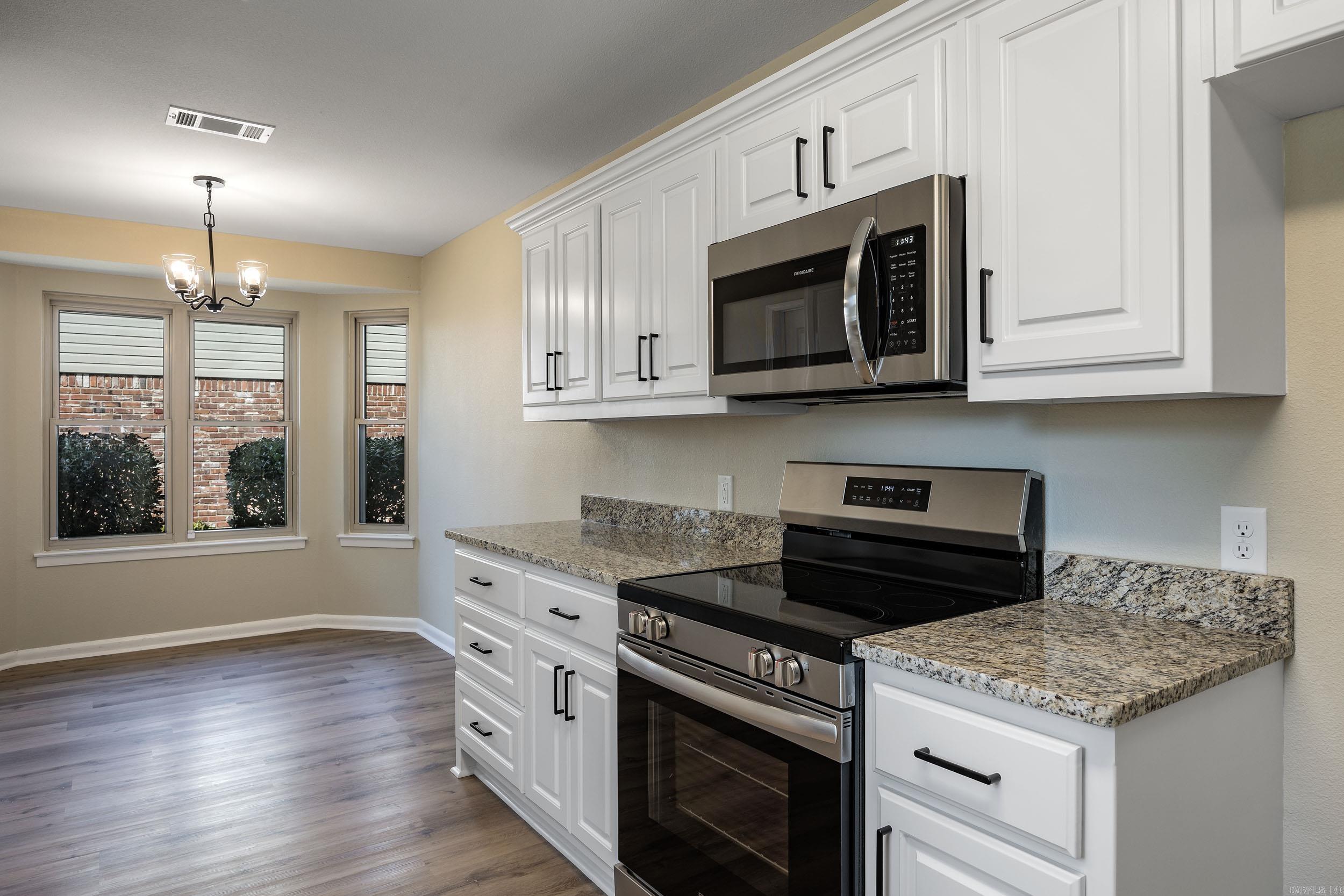 FOXWOOD J - Residential