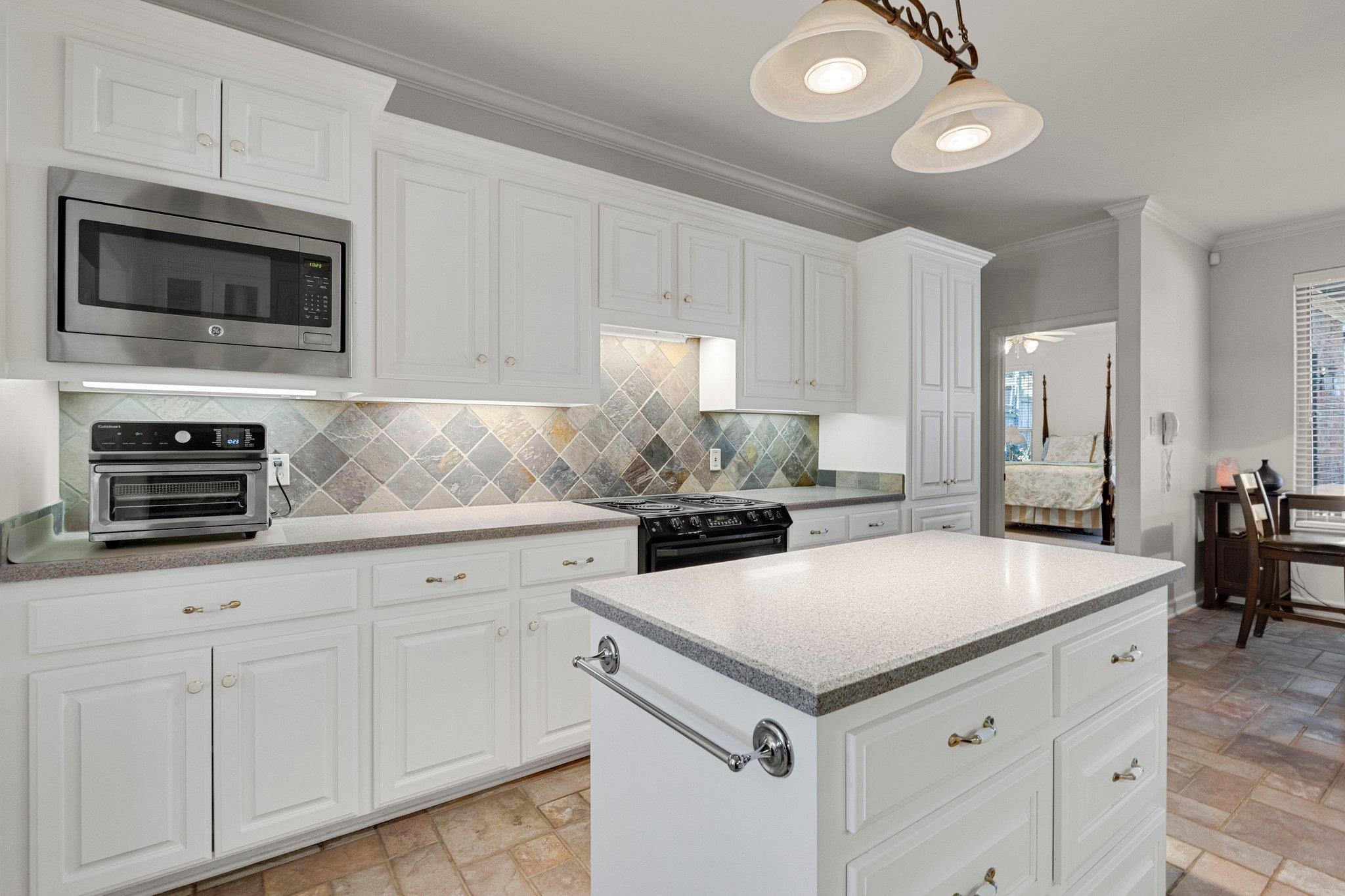 PINNACLE VALLEY - Residential