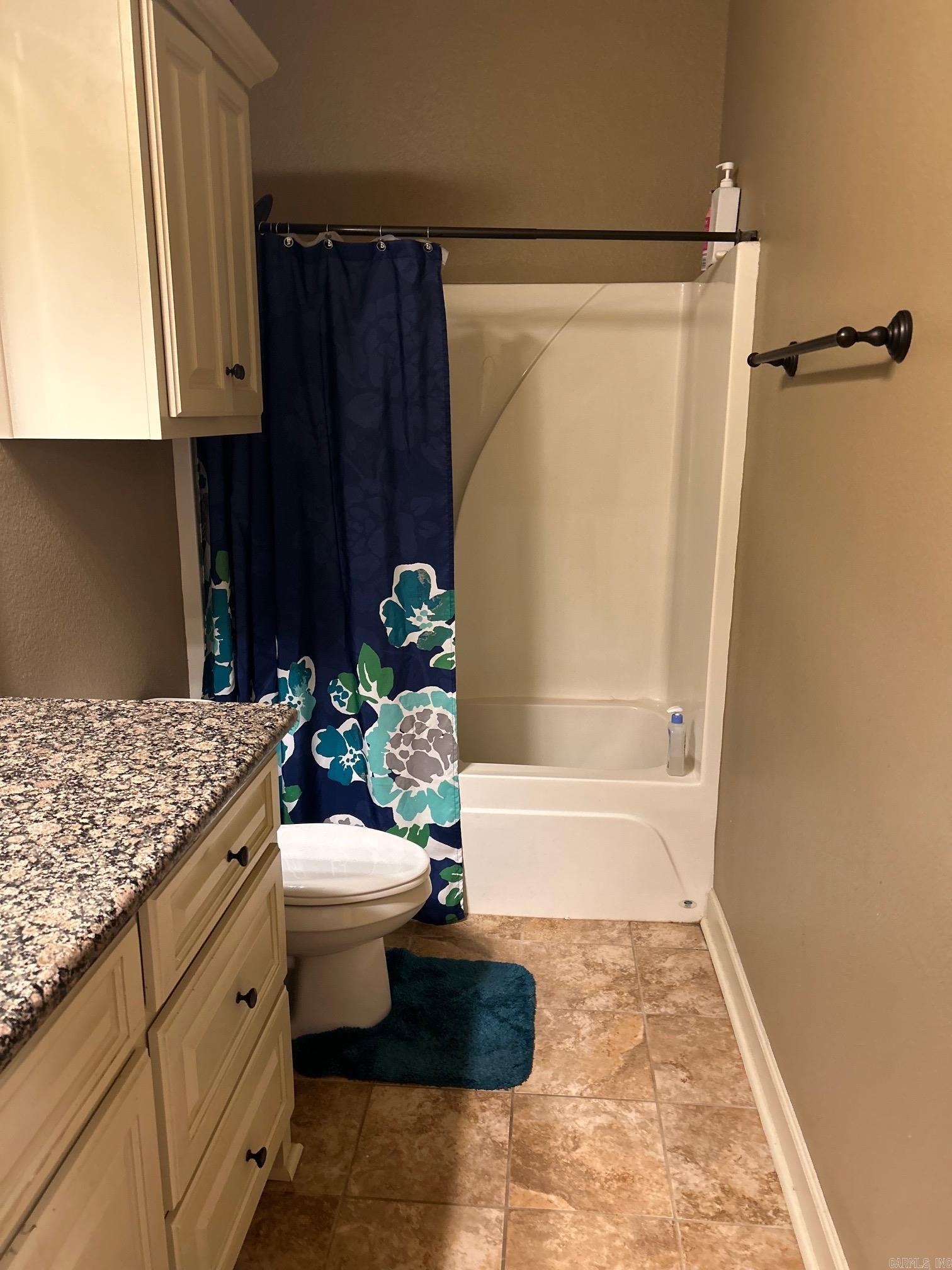 THE POINTE AT SOUTHWIND - Residential