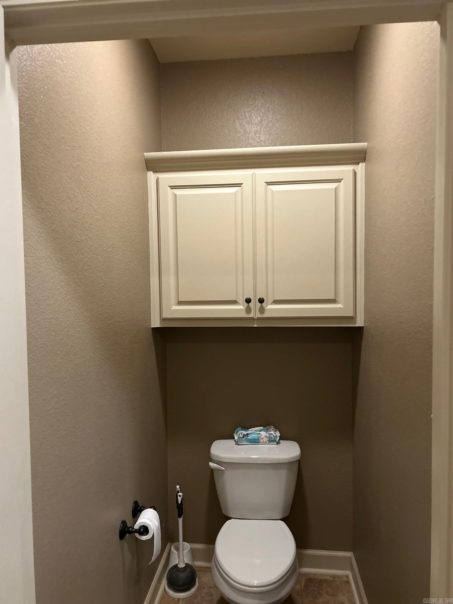 THE POINTE AT SOUTHWIND - Residential