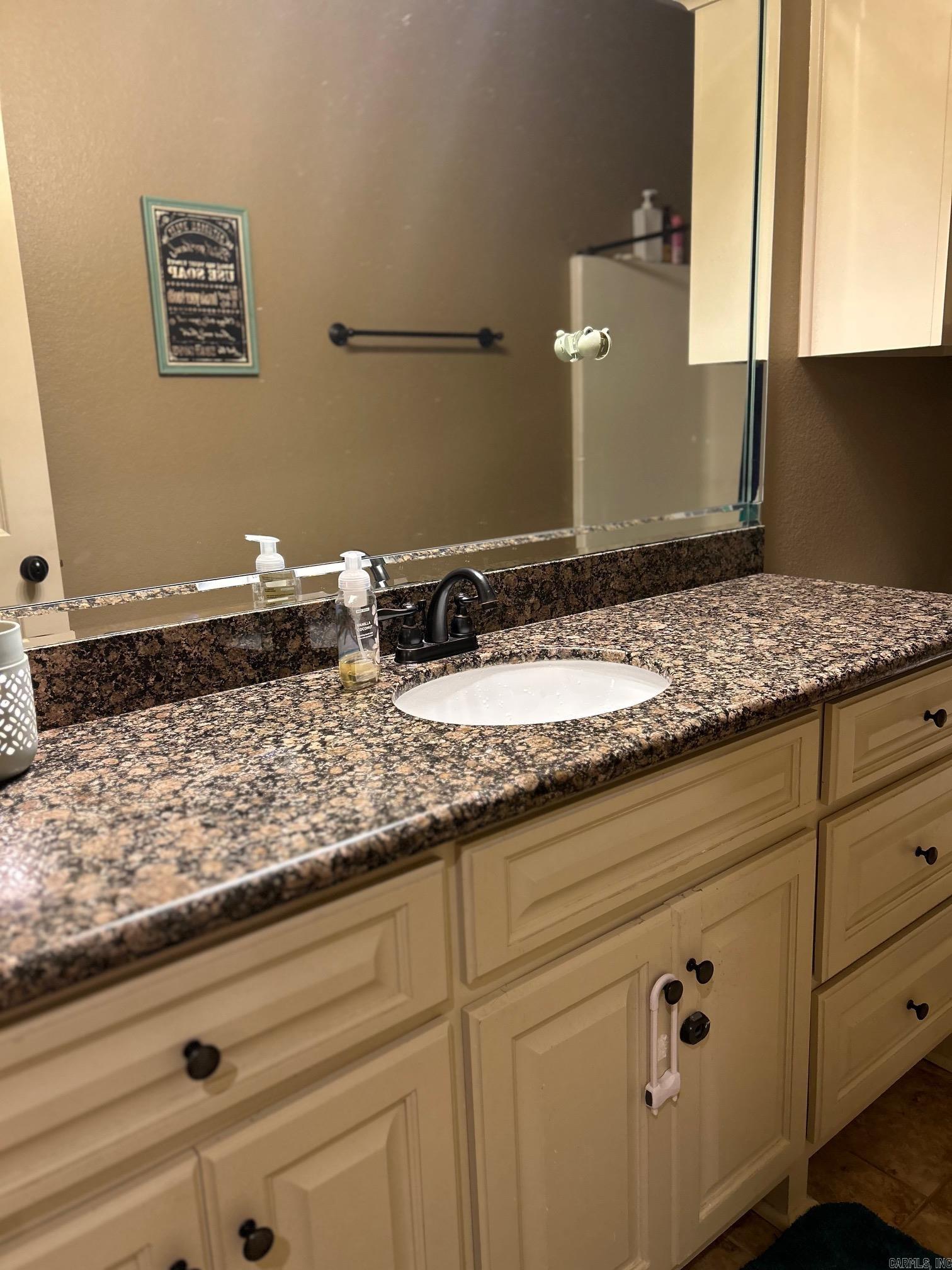 THE POINTE AT SOUTHWIND - Residential