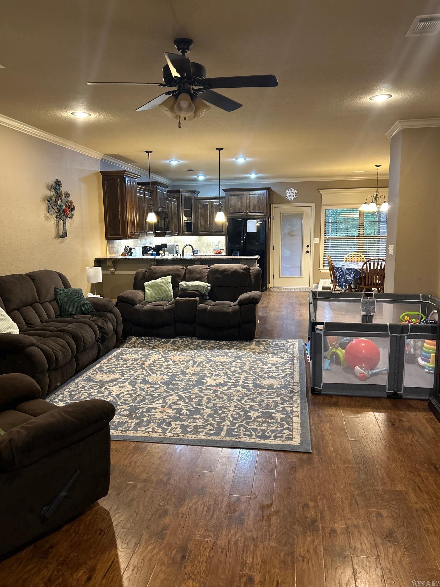 THE POINTE AT SOUTHWIND - Residential