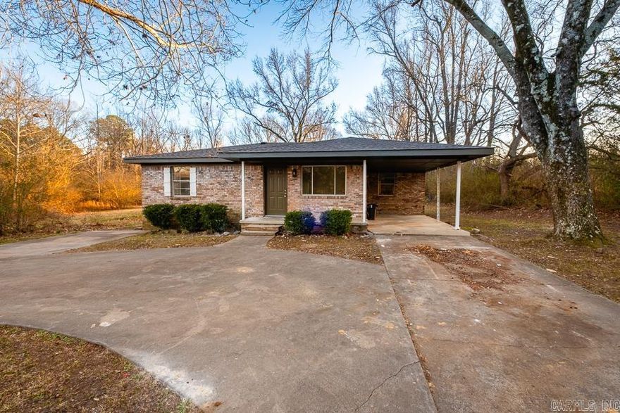 Great investment opportunity or first time home owner on 4.6+ Acres. It has been  renovated with new roof, new paint, new floors, new cabinets, new toilet, new bathroom vanity, new lights & switches, and all new stainless steel appliances in kitchen. This property sits on 2 parcels.  The house sits on 0.31 acres and the 4.61 acres are directly behind the house. Come See!