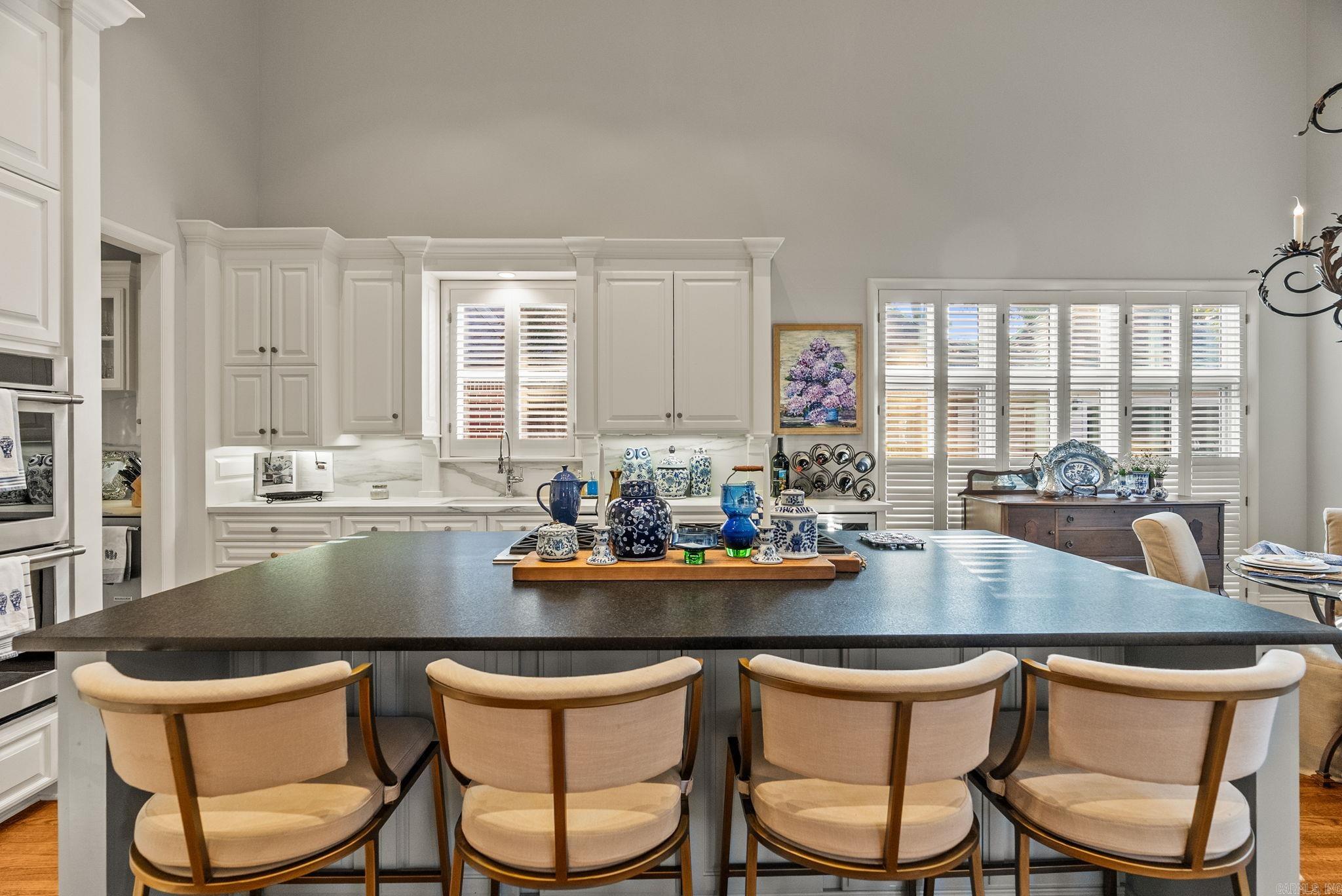 NEWTONS - Residential