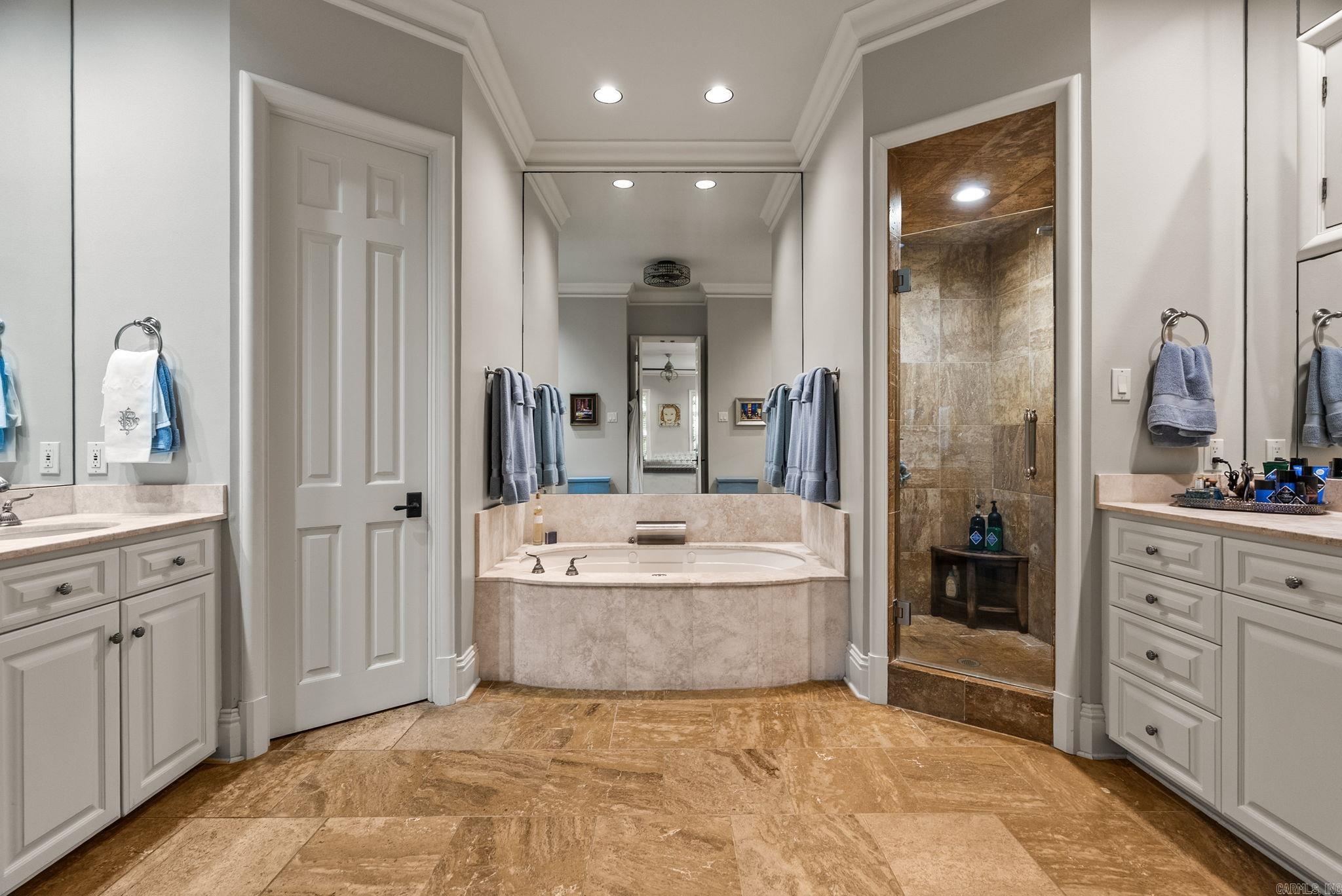 NEWTONS - Residential