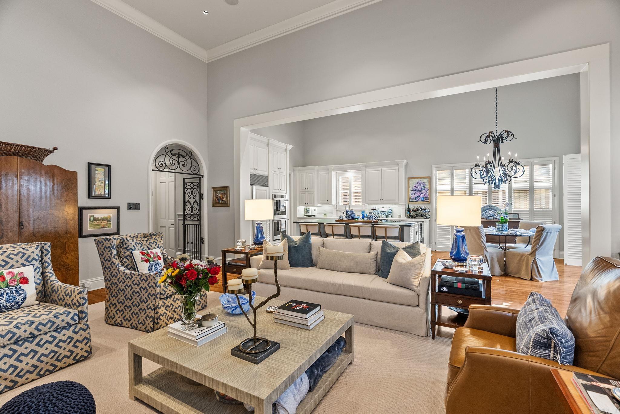 NEWTONS - Residential