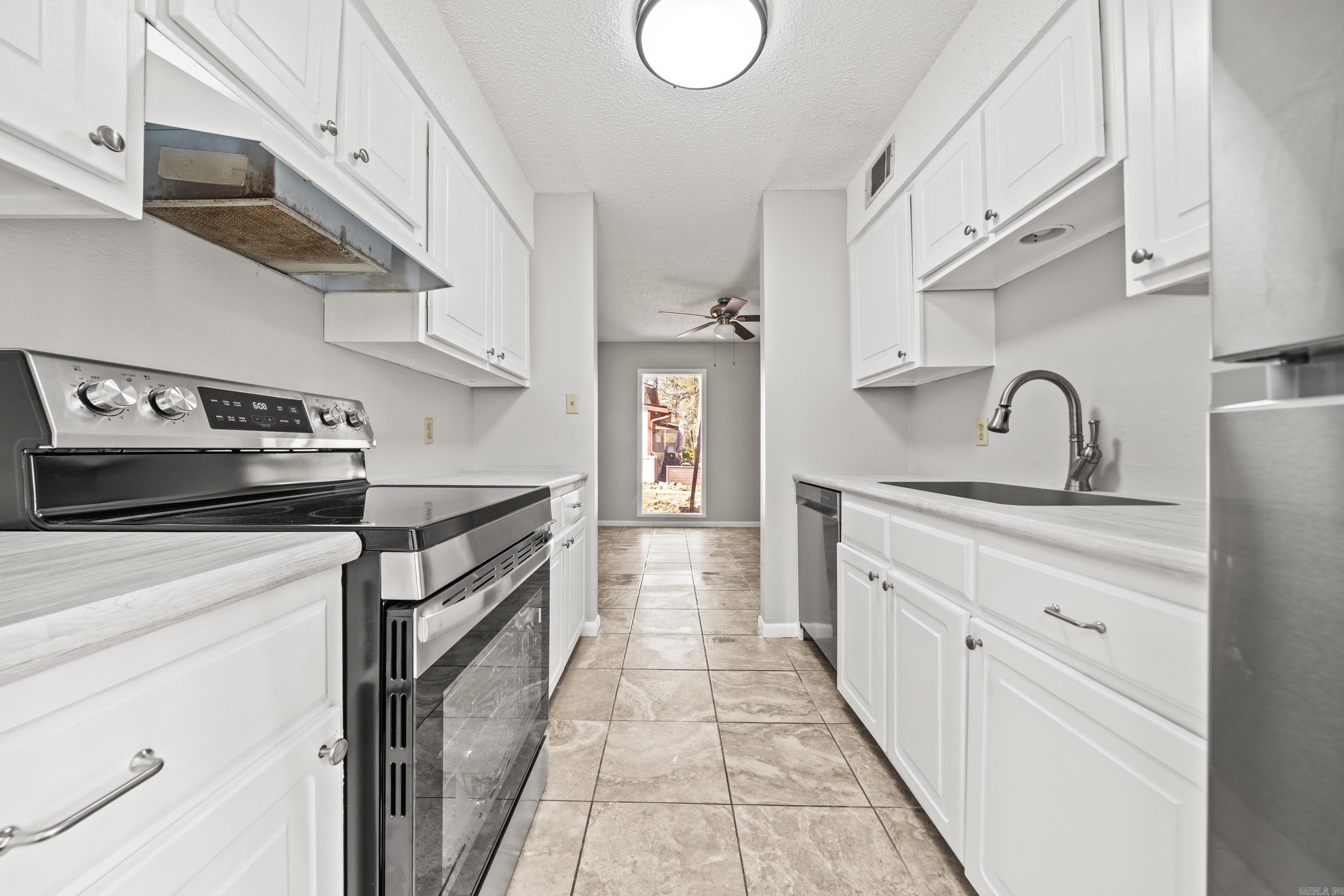 Desoto Courts Townhouse 1 - Residential